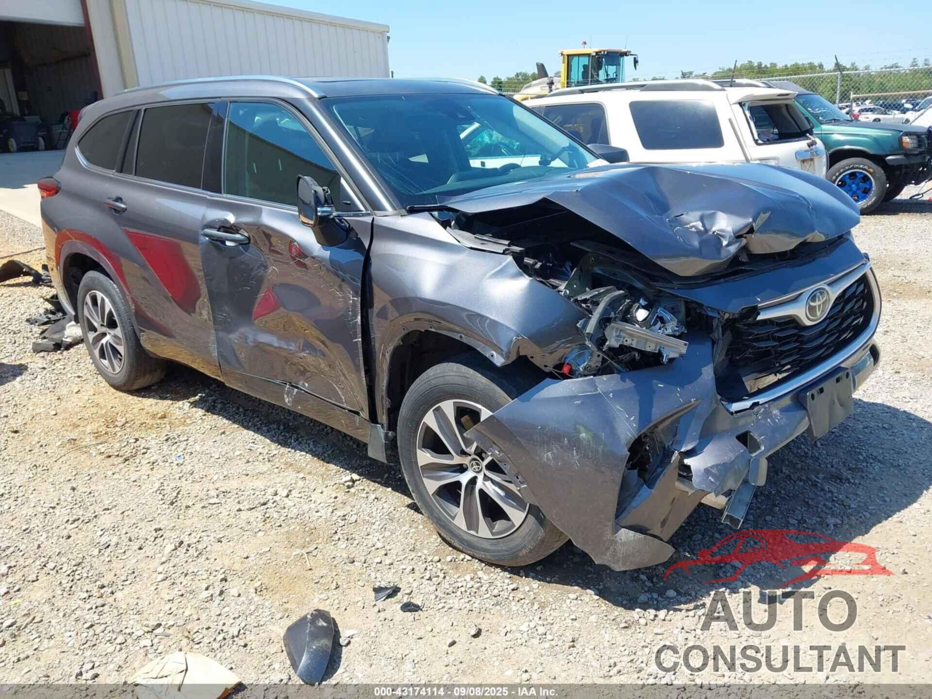 TOYOTA HIGHLANDER 2021 - 5TDGZRAH2MS519387