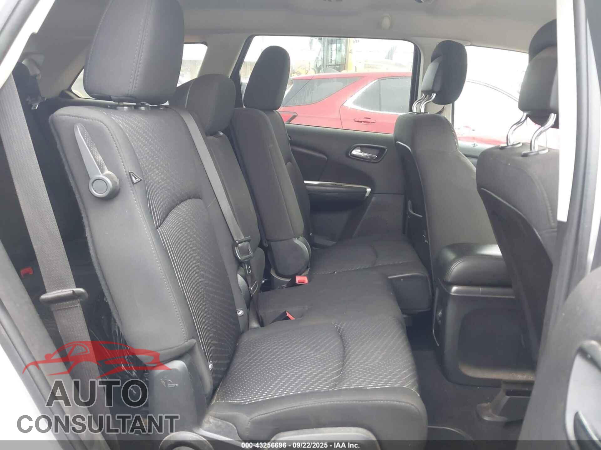 DODGE JOURNEY 2012 - 3C4PDCBG5CT220532