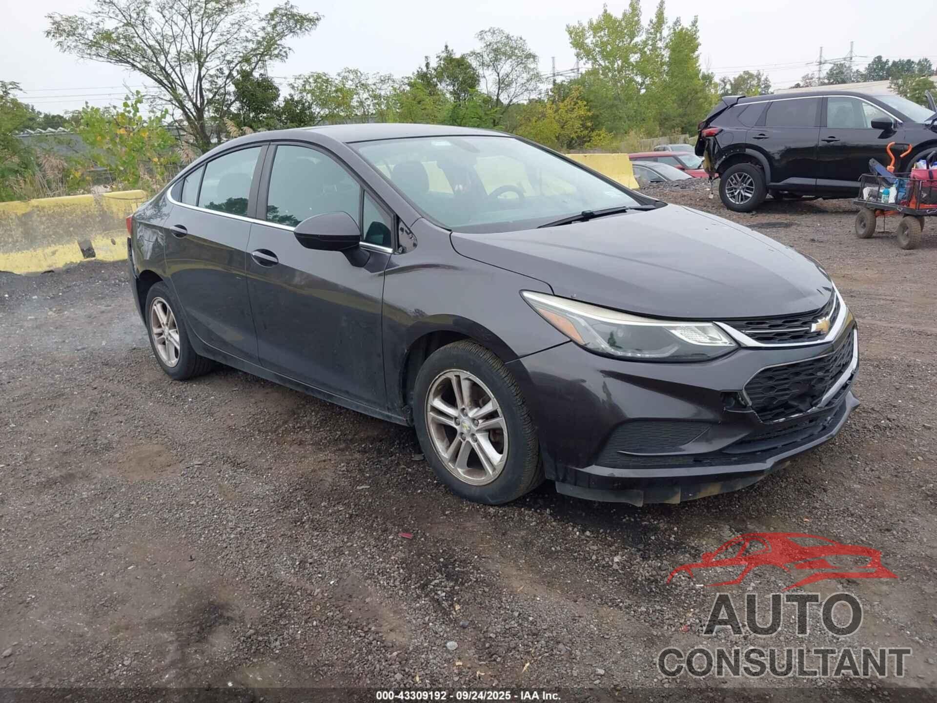 CHEVROLET CRUZE 2017 - 1G1BE5SM2H7158035