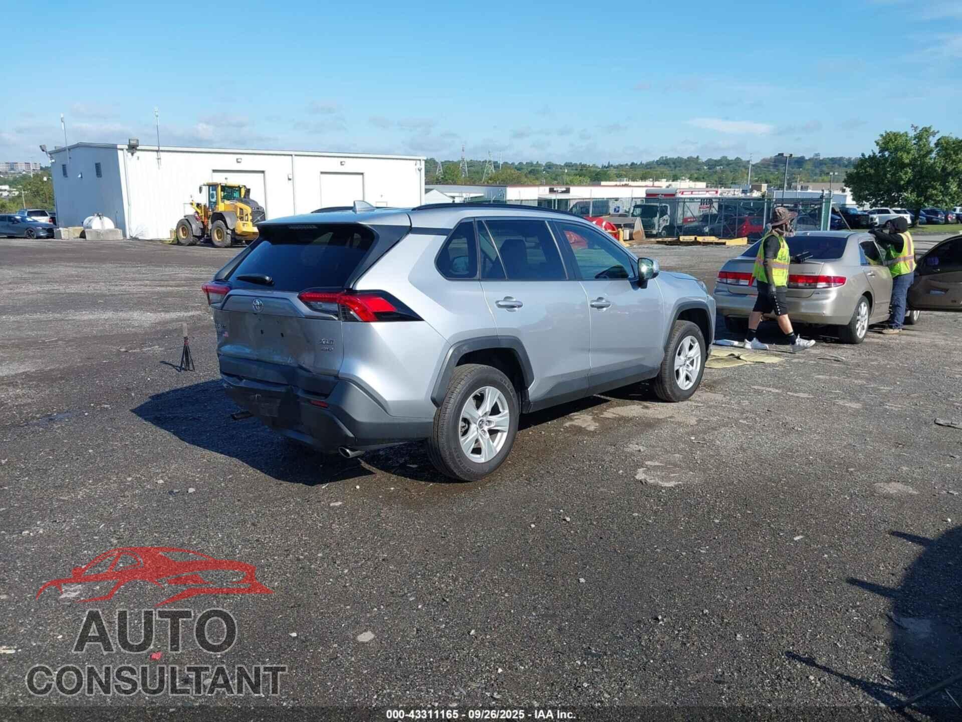 TOYOTA RAV4 2019 - JTMP1RFV9KD032475