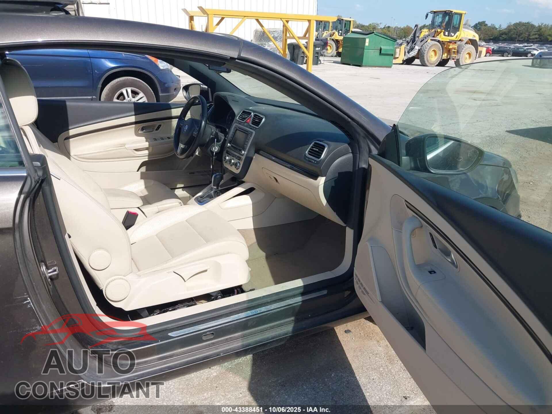 VOLKSWAGEN EOS 2013 - WVWFW8AH2DV003146