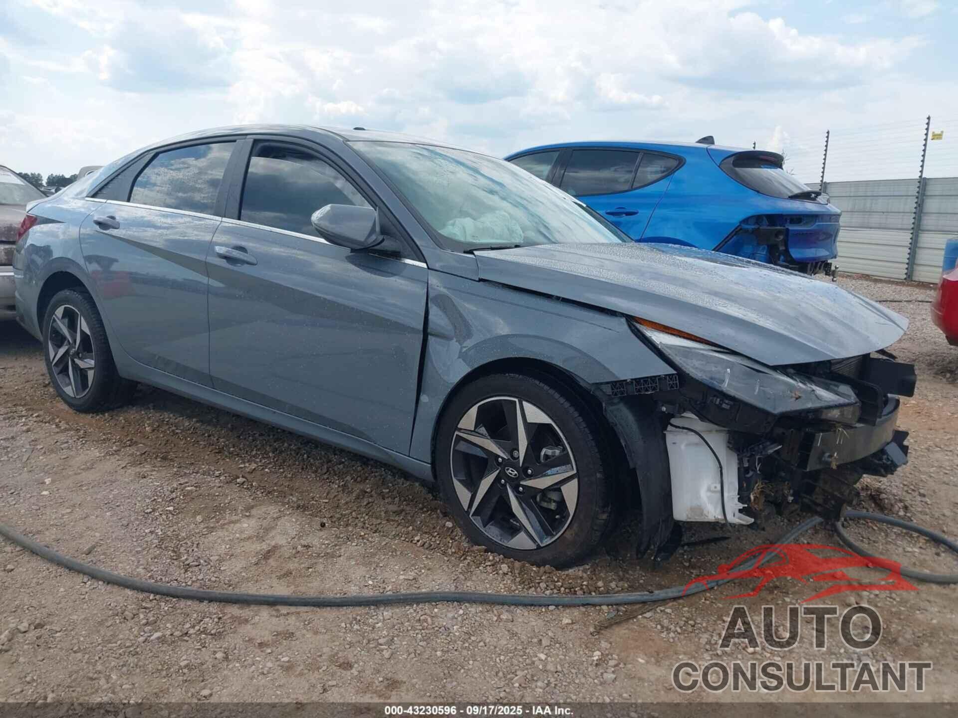 HYUNDAI ELANTRA 2023 - KMHLP4AG6PU424387