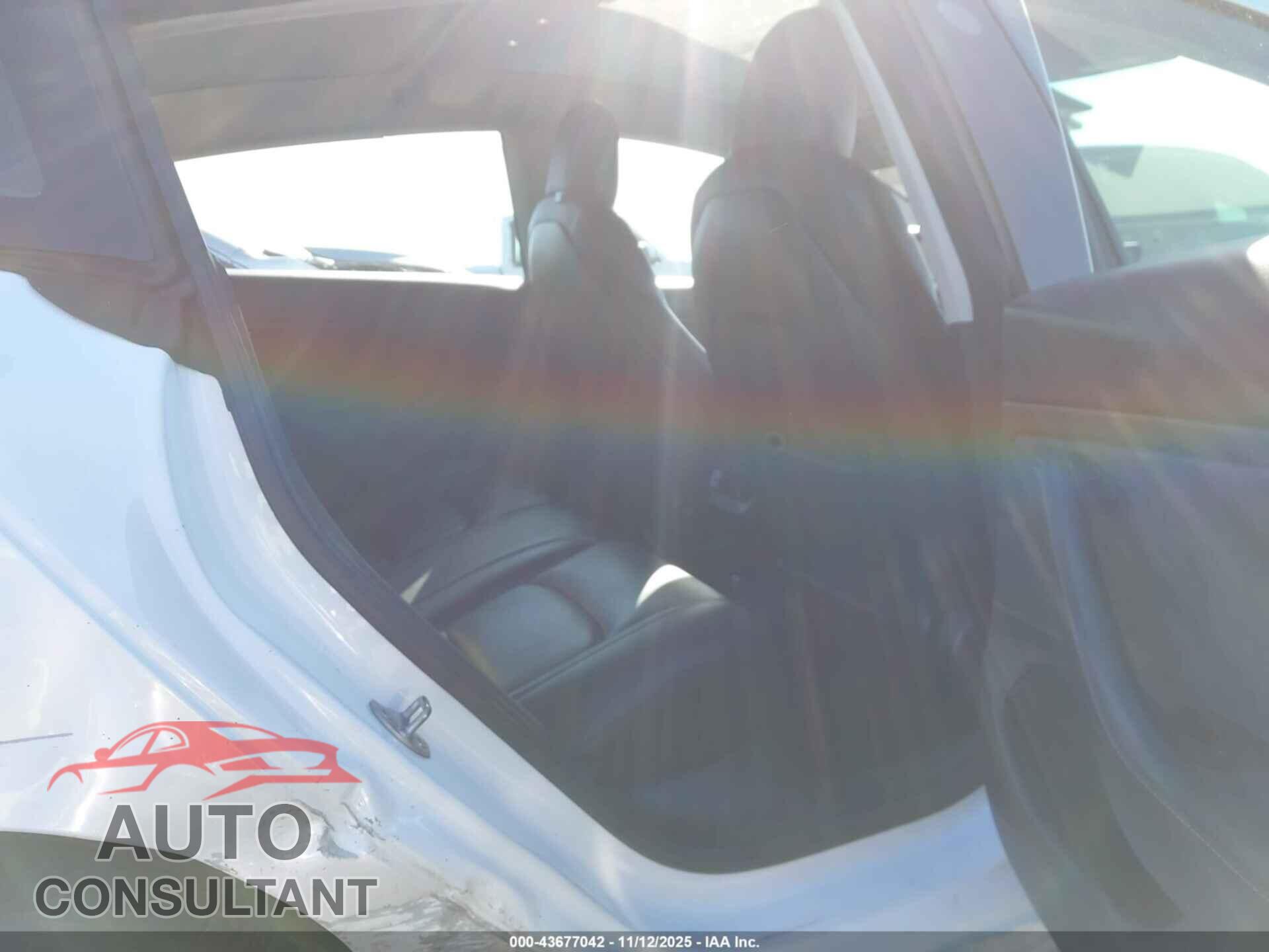 TESLA MODEL 3 2020 - 5YJ3E1EBXLF637482