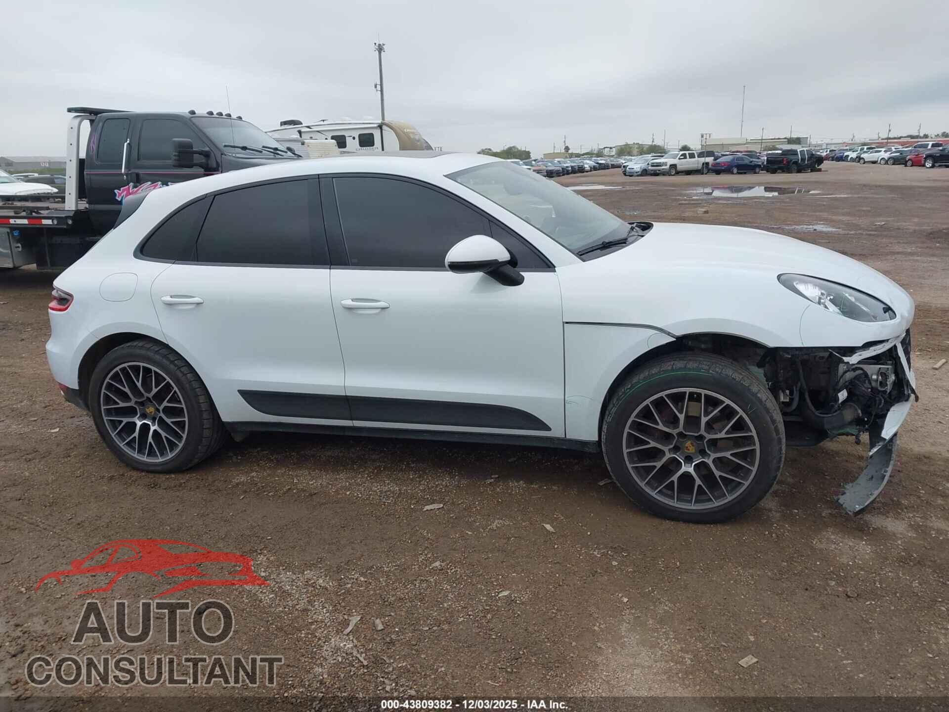 PORSCHE MACAN 2018 - WP1AA2A57JLB18004