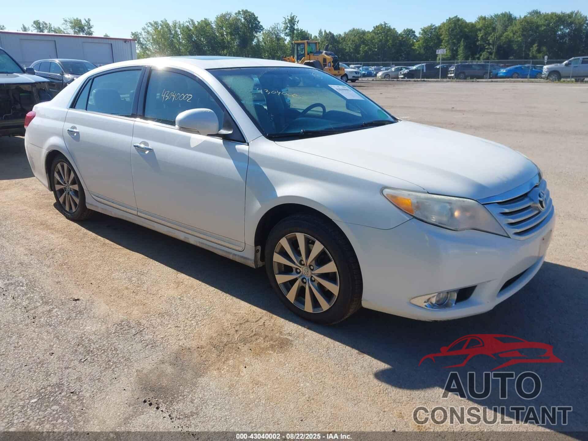 TOYOTA AVALON 2011 - 4T1BK3DB2BU375069
