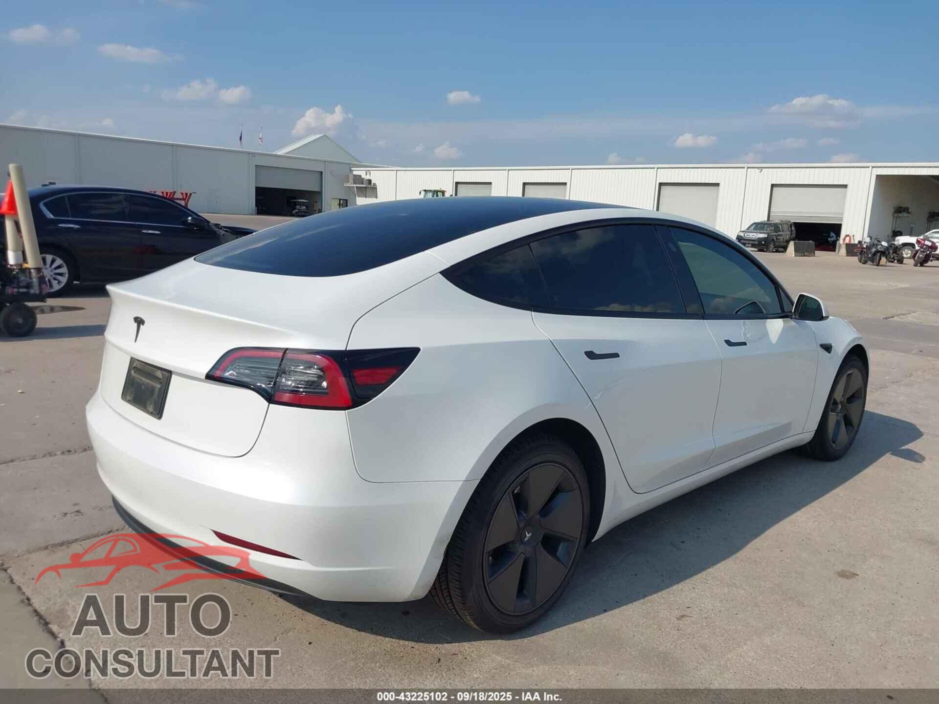 TESLA MODEL 3 2023 - 5YJ3E1EA3PF650054