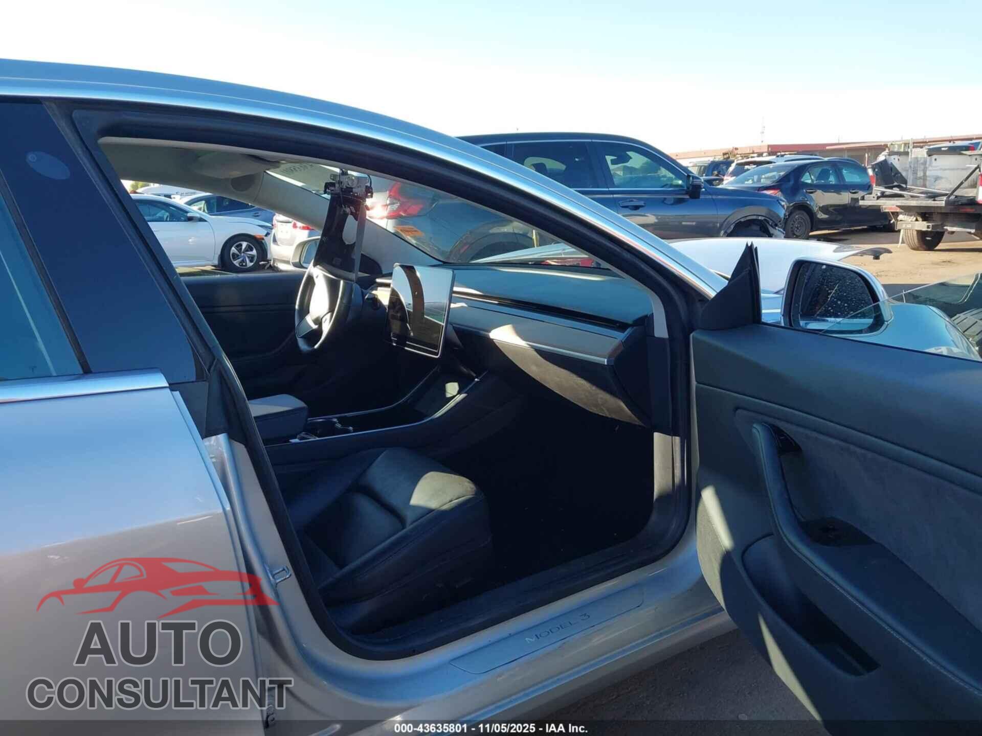 TESLA MODEL 3 2018 - 5YJ3E1EA7JF038401