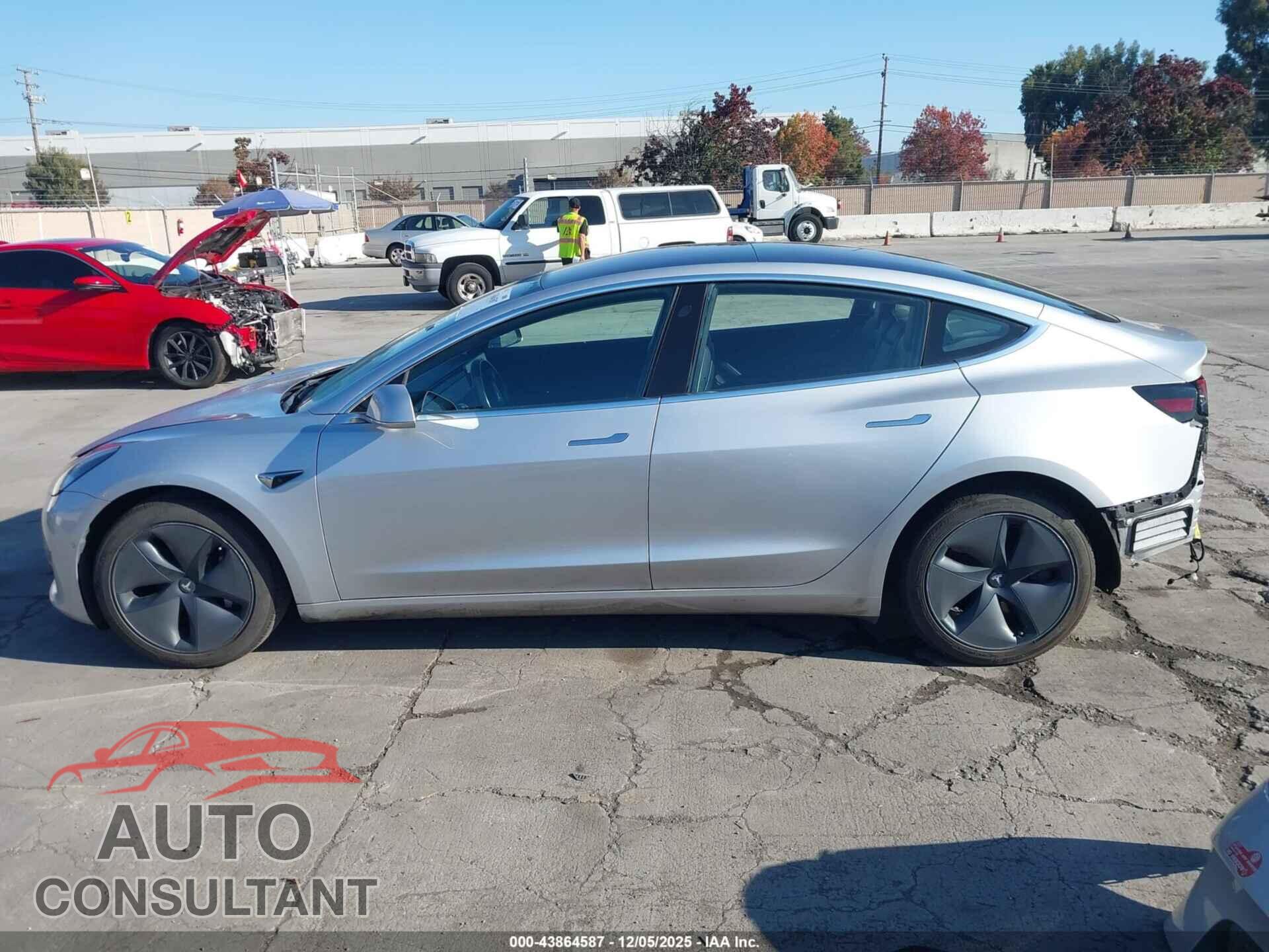 TESLA MODEL 3 2018 - 5YJ3E1EA2JF036359