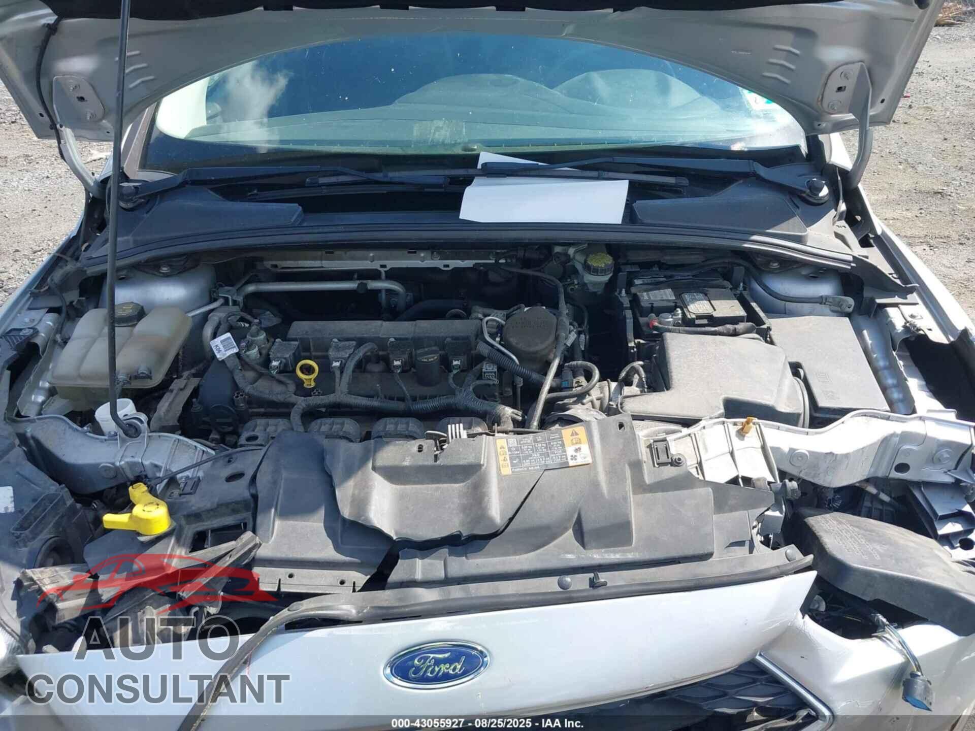 FORD FOCUS 2015 - 1FADP3F24FL228457