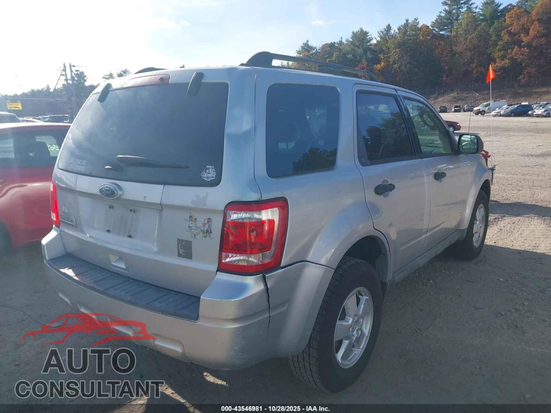 FORD ESCAPE 2011 - 1FMCU0D72BKC09140
