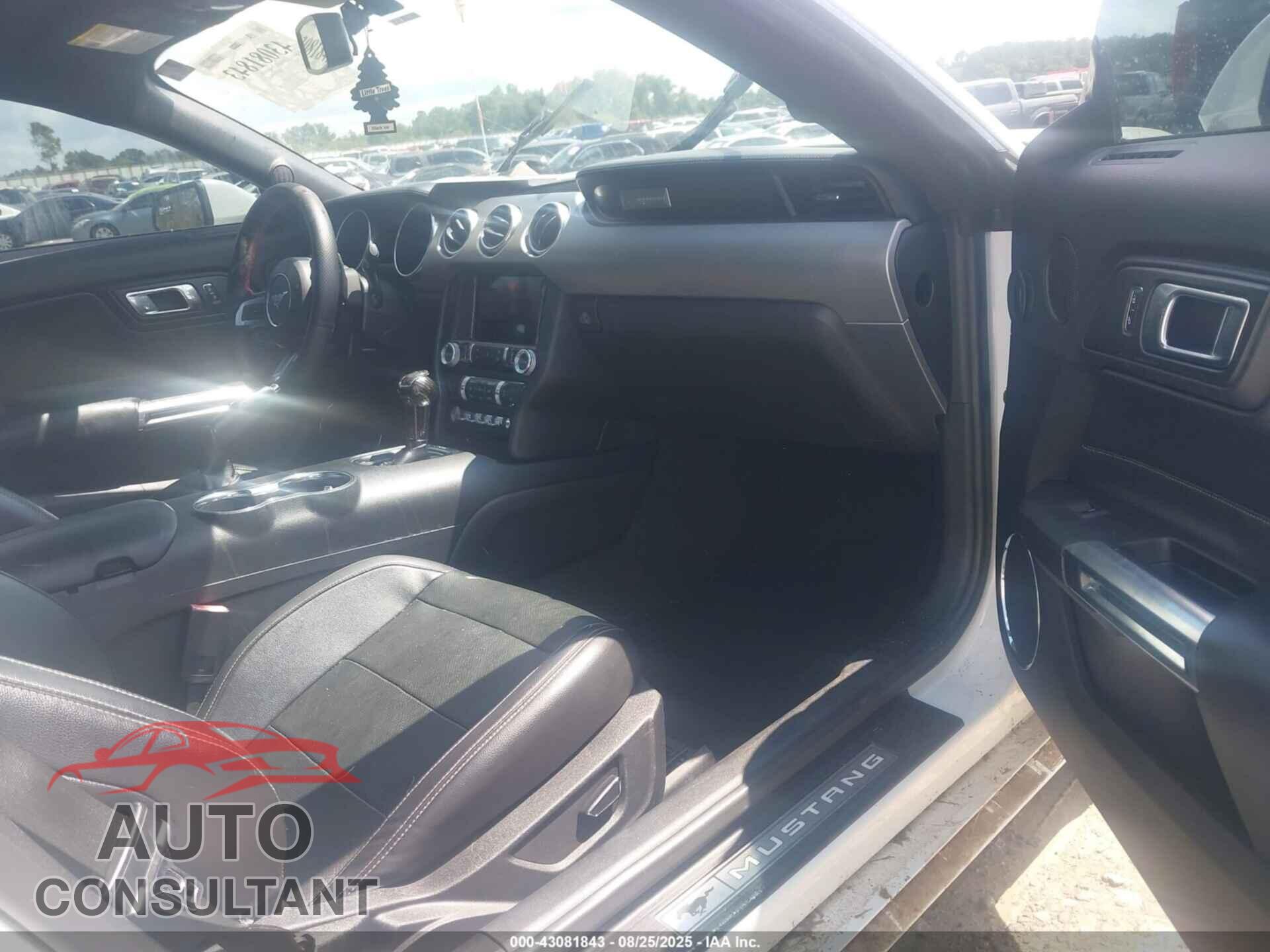 FORD MUSTANG 2018 - 1FA6P8CF2J5117979