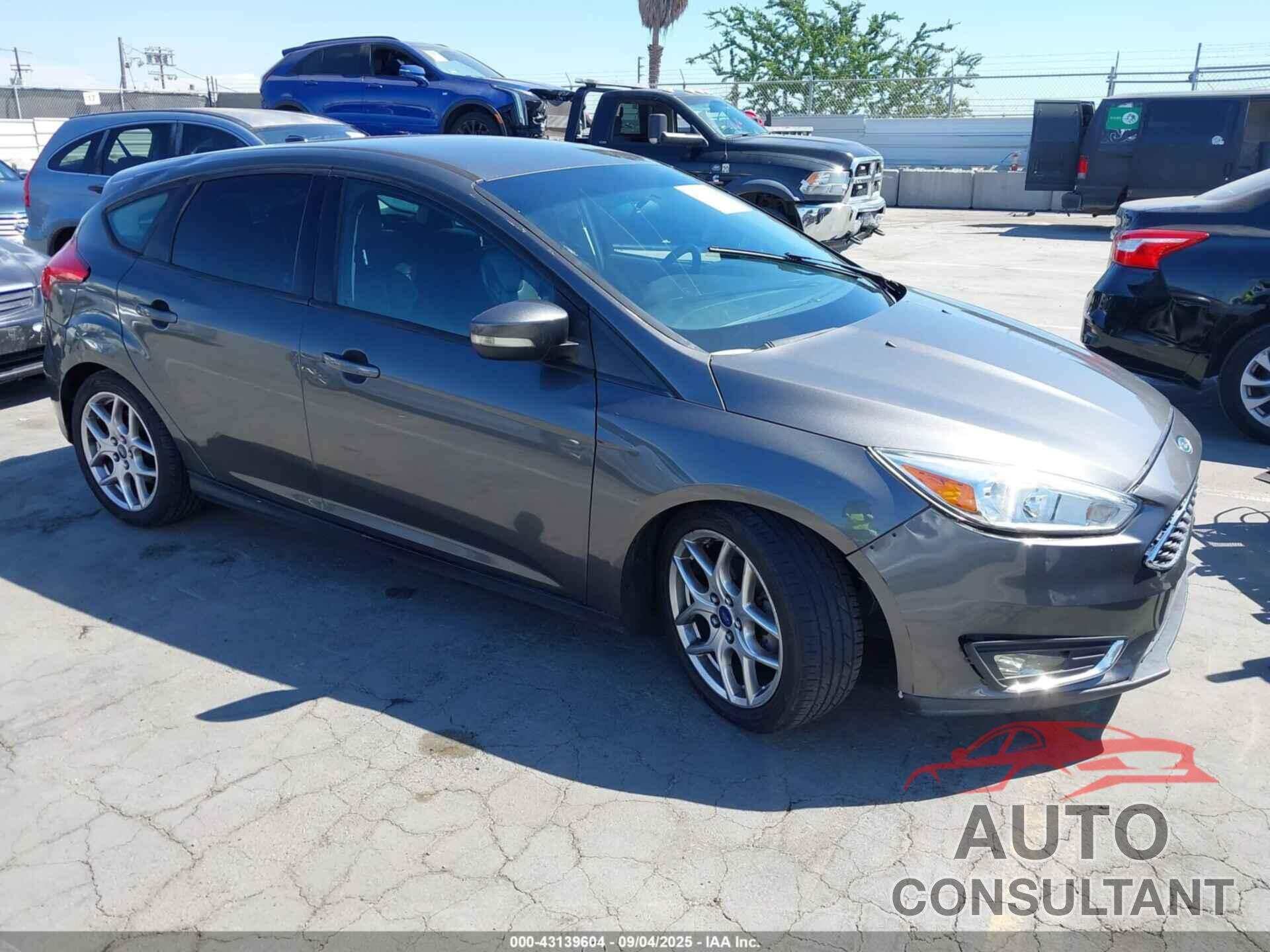 FORD FOCUS 2015 - 1FADP3K21FL231869