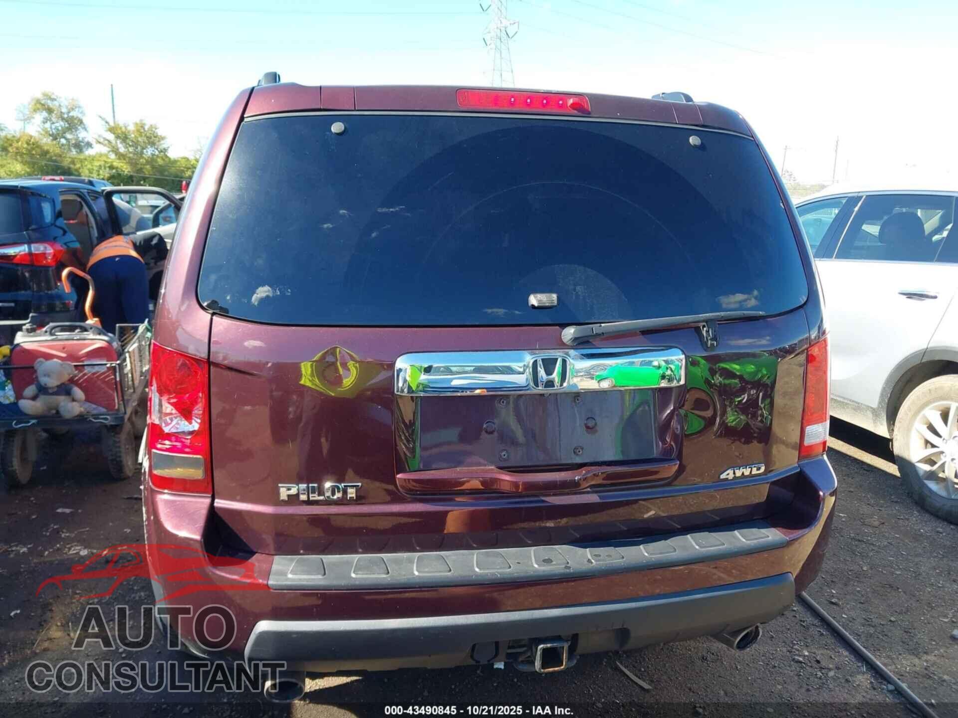 HONDA PILOT 2011 - 5FNYF4H57BB088638