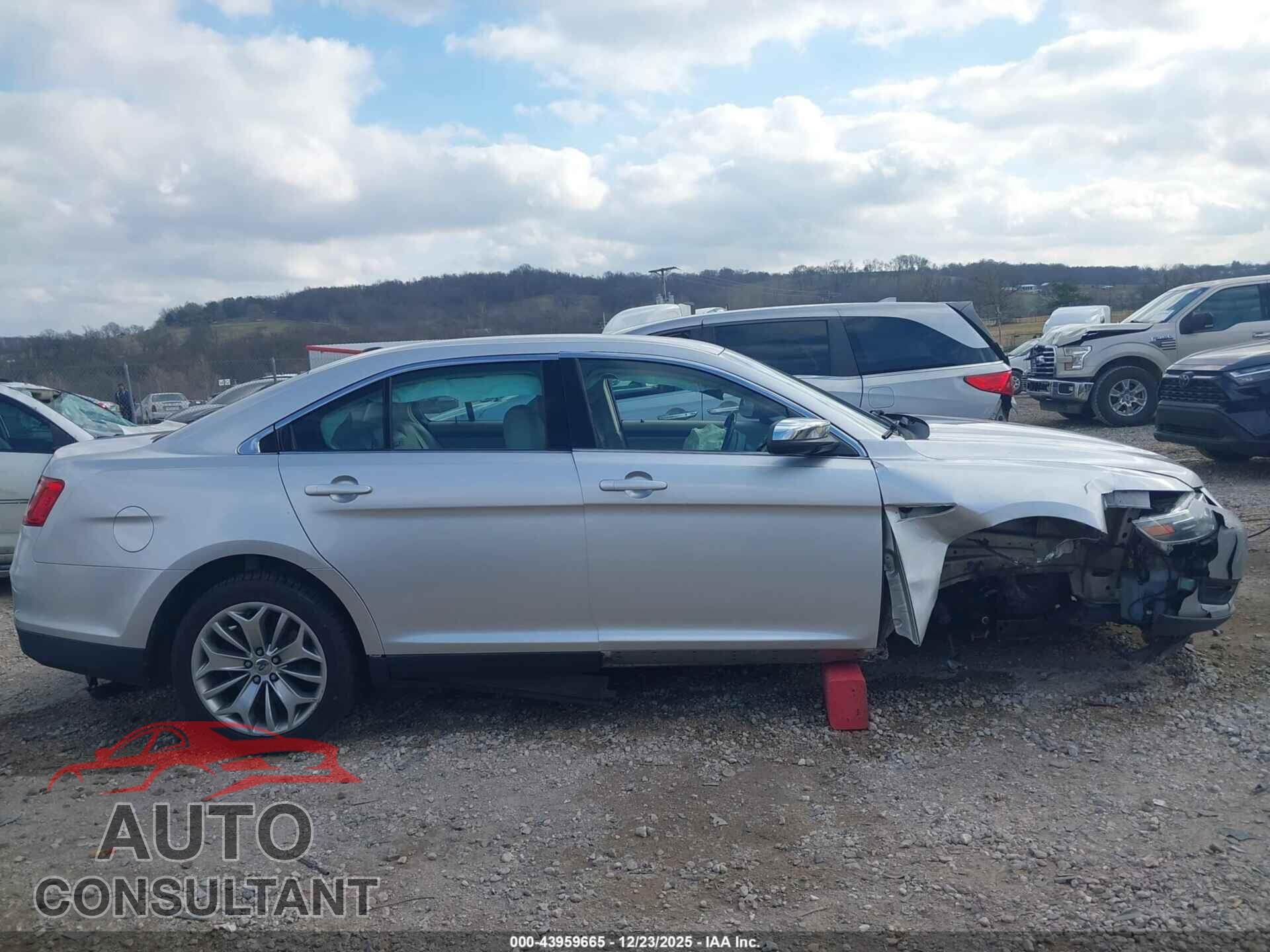 FORD TAURUS 2013 - 1FAHP2F81DG233864