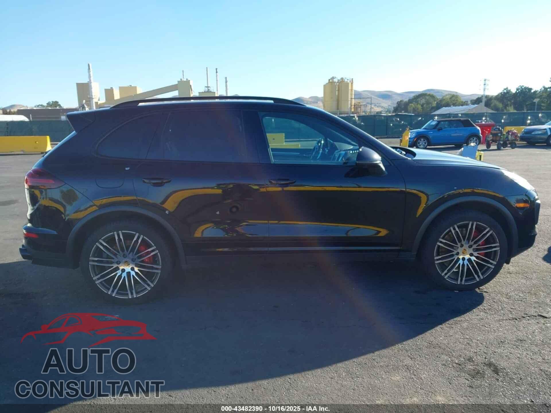 PORSCHE CAYENNE 2016 - WP1AC2A29GLA89324