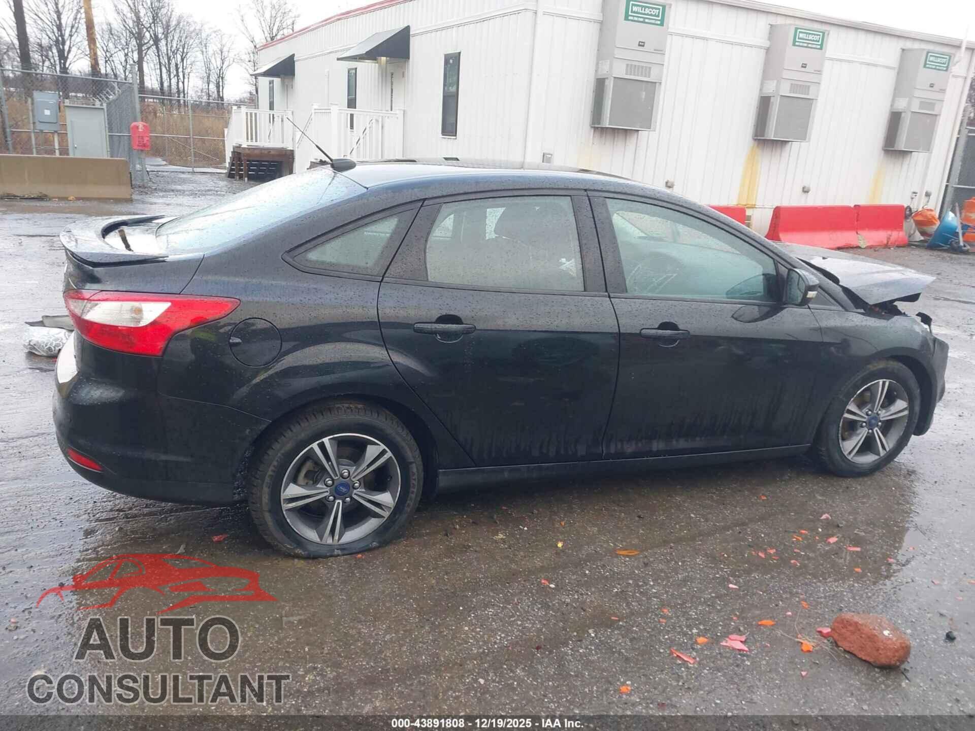 FORD FOCUS 2014 - 1FADP3F27EL366413