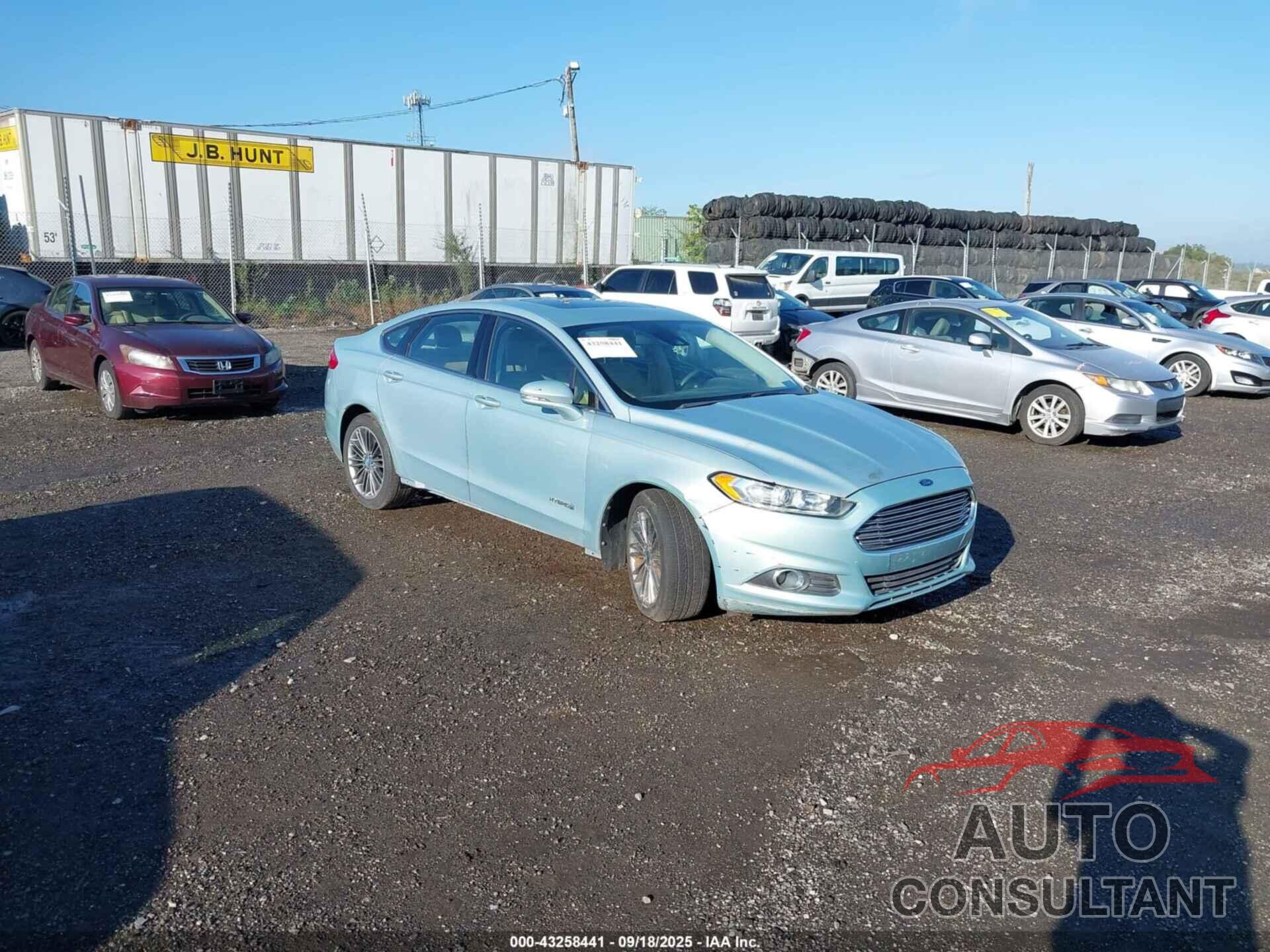 FORD FUSION HYBRID 2013 - 3FA6P0LUXDR187683