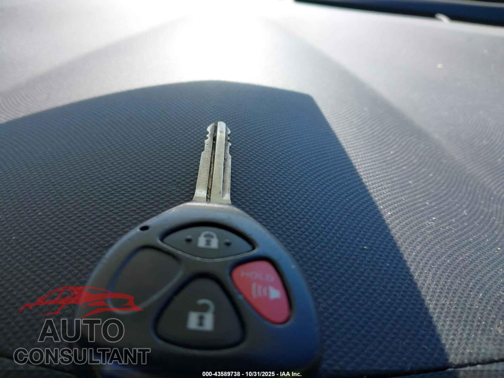 TOYOTA MATRIX 2011 - 2T1KE4EE5BC046812