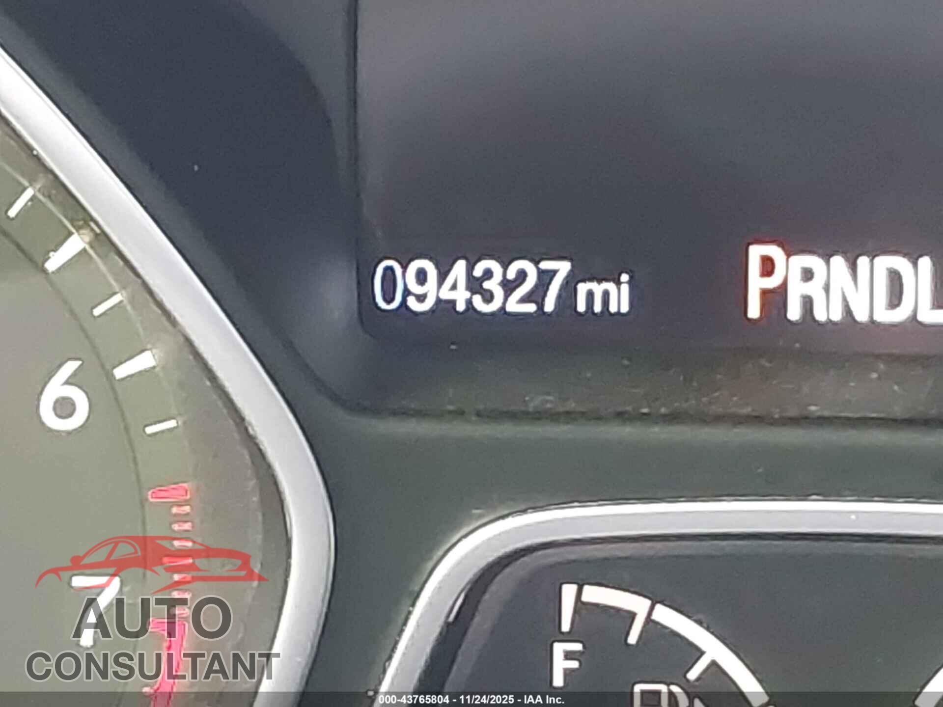 FORD FOCUS 2017 - 1FADP3F20HL337517