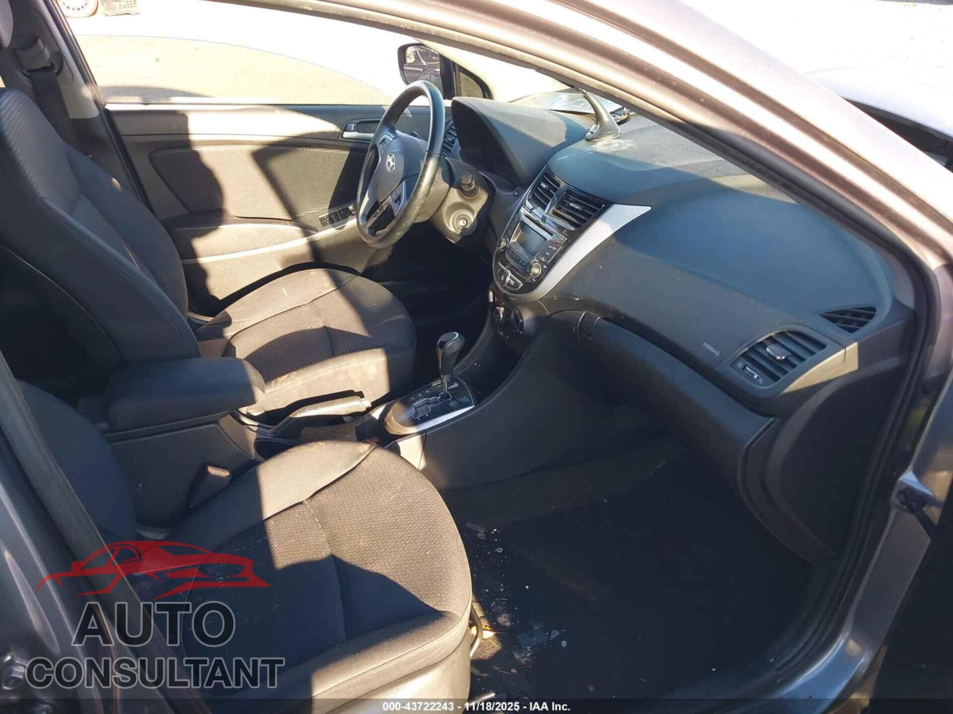 HYUNDAI ACCENT 2015 - KMHCU5AE4FU233062