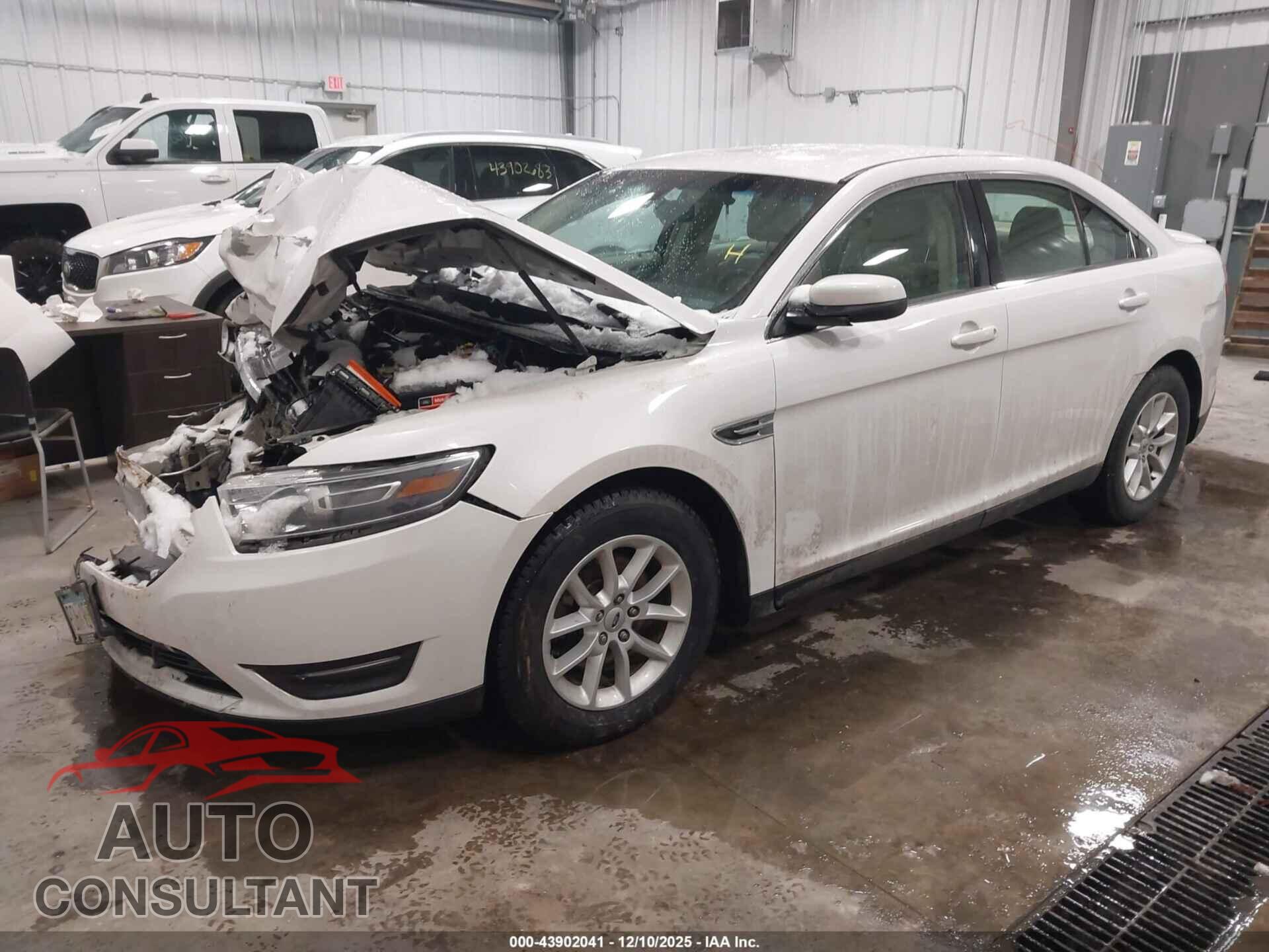FORD TAURUS 2016 - 1FAHP2E81GG141689