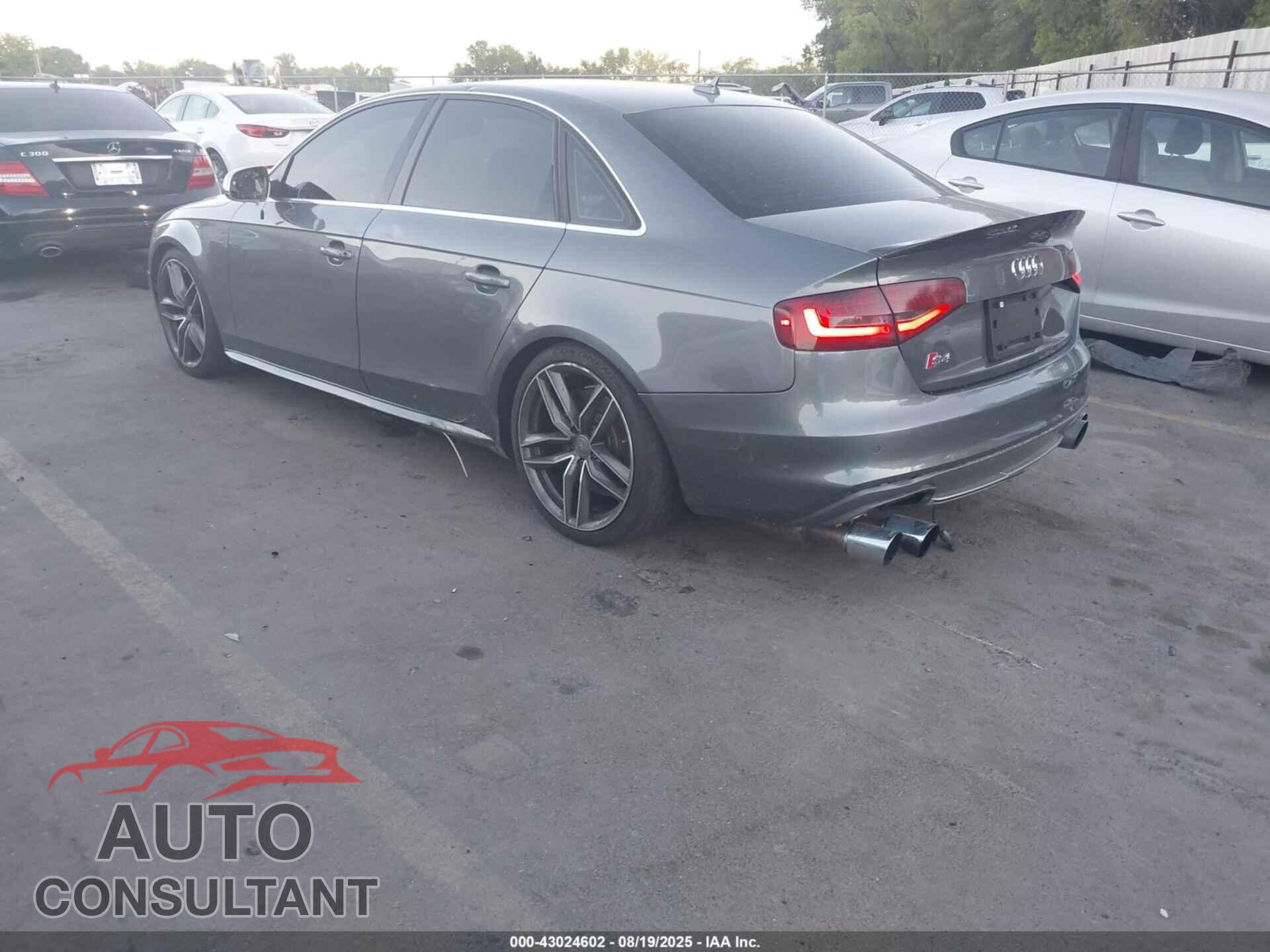 AUDI S4 2014 - WAUBGAFLXEA109656