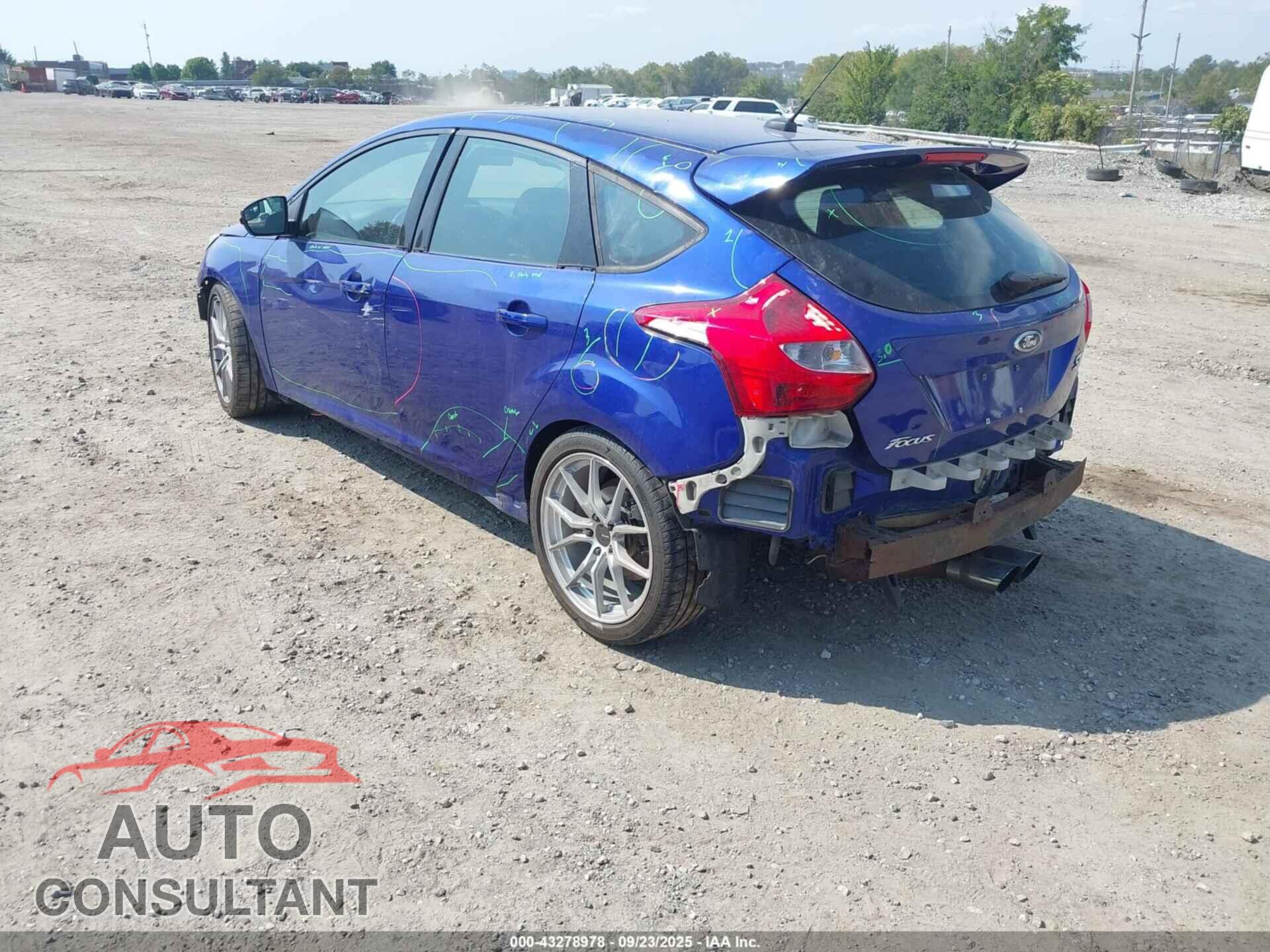 FORD FOCUS ST 2014 - 1FADP3L97EL179285