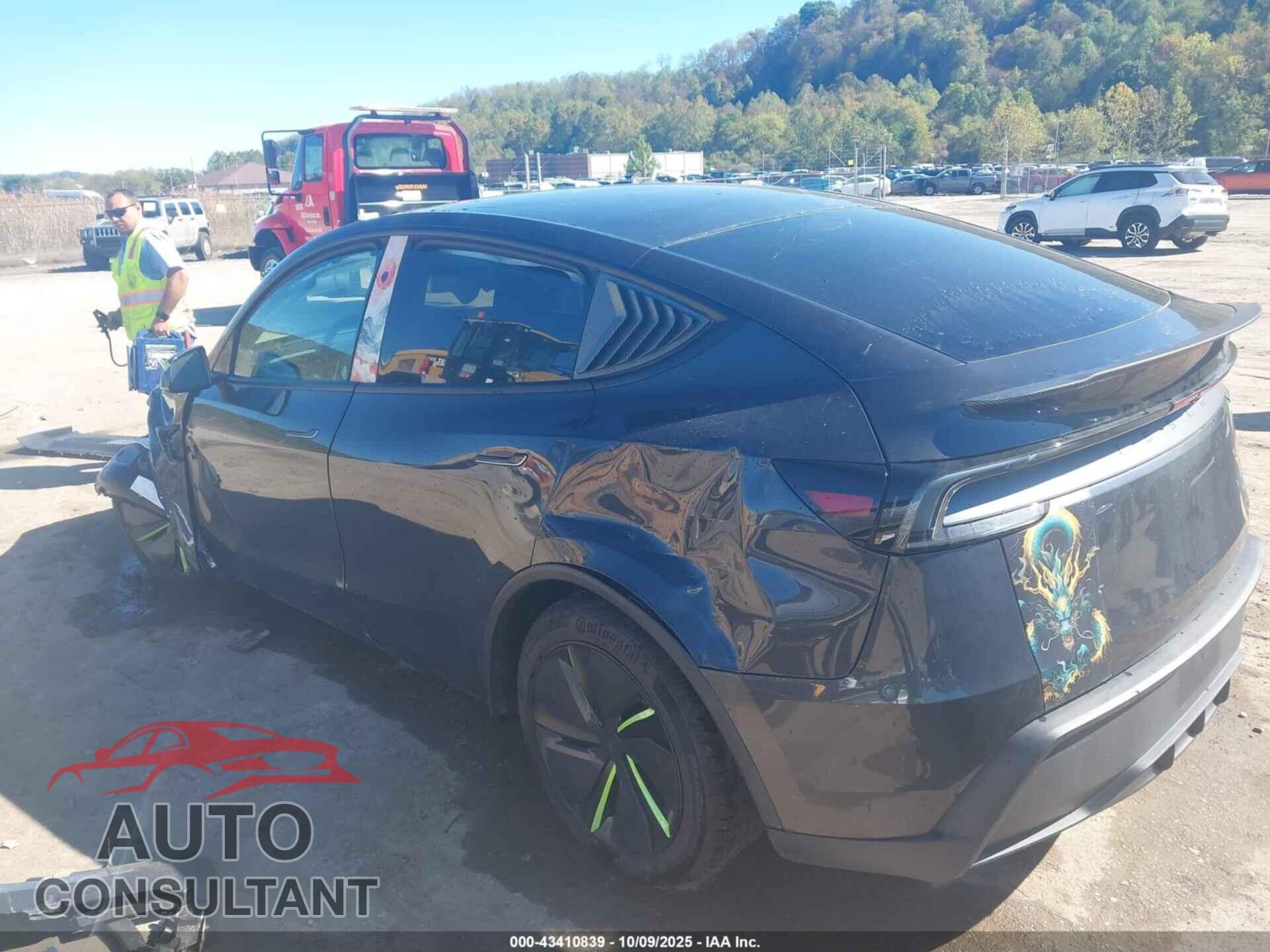 TESLA MODEL Y 2026 - 7SAYGDED7TF376432