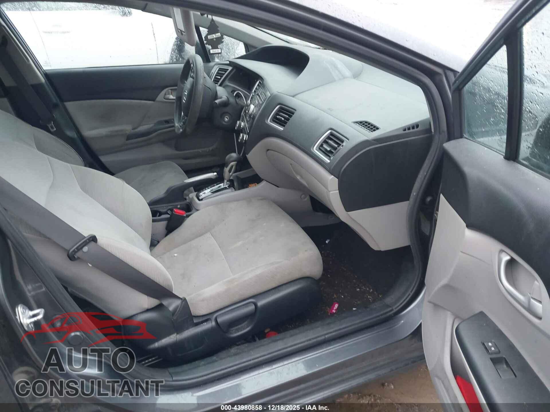 HONDA CIVIC 2013 - 2HGFB2F52DH545560