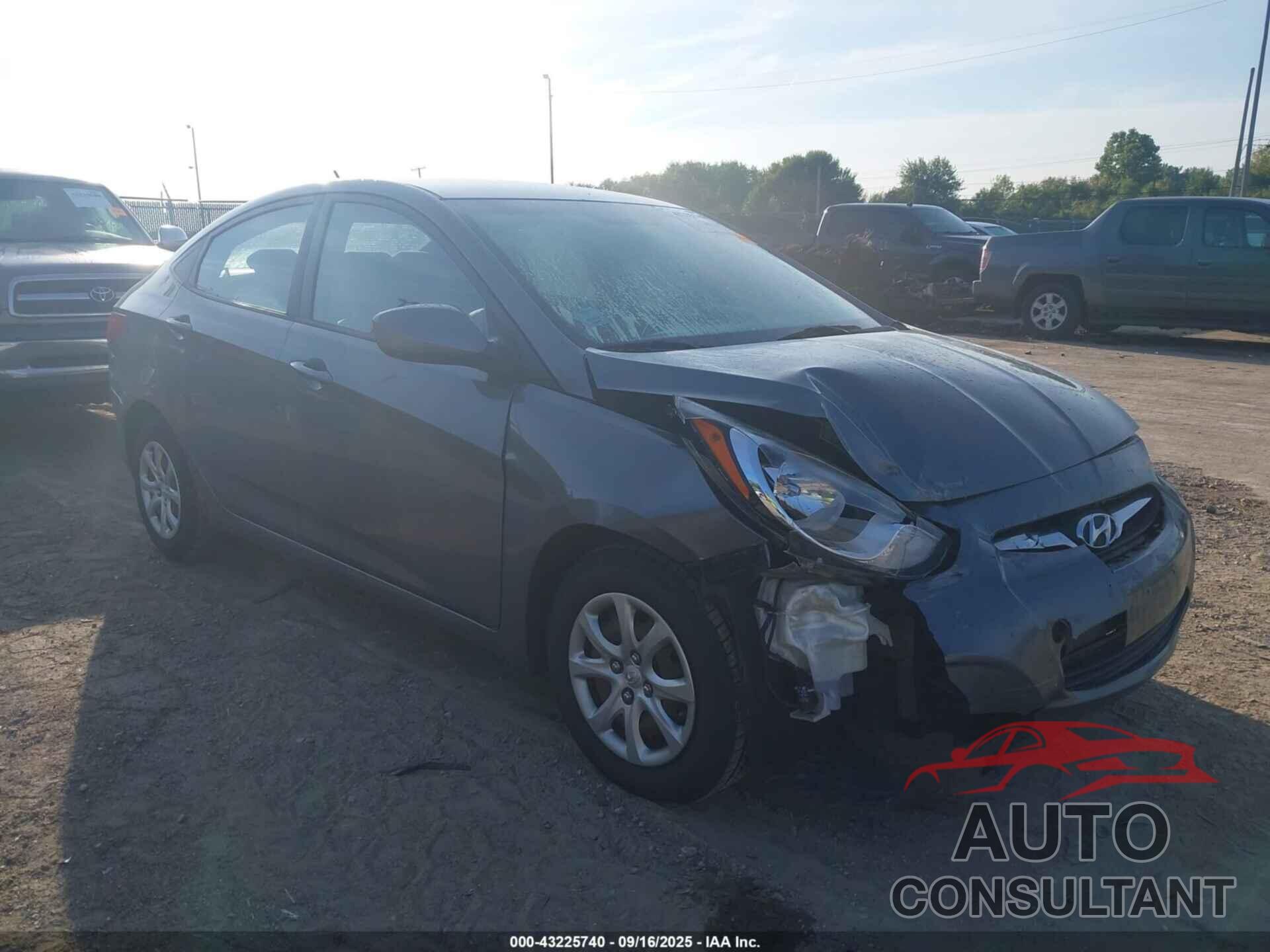 HYUNDAI ACCENT 2013 - KMHCT4AEXDU504121