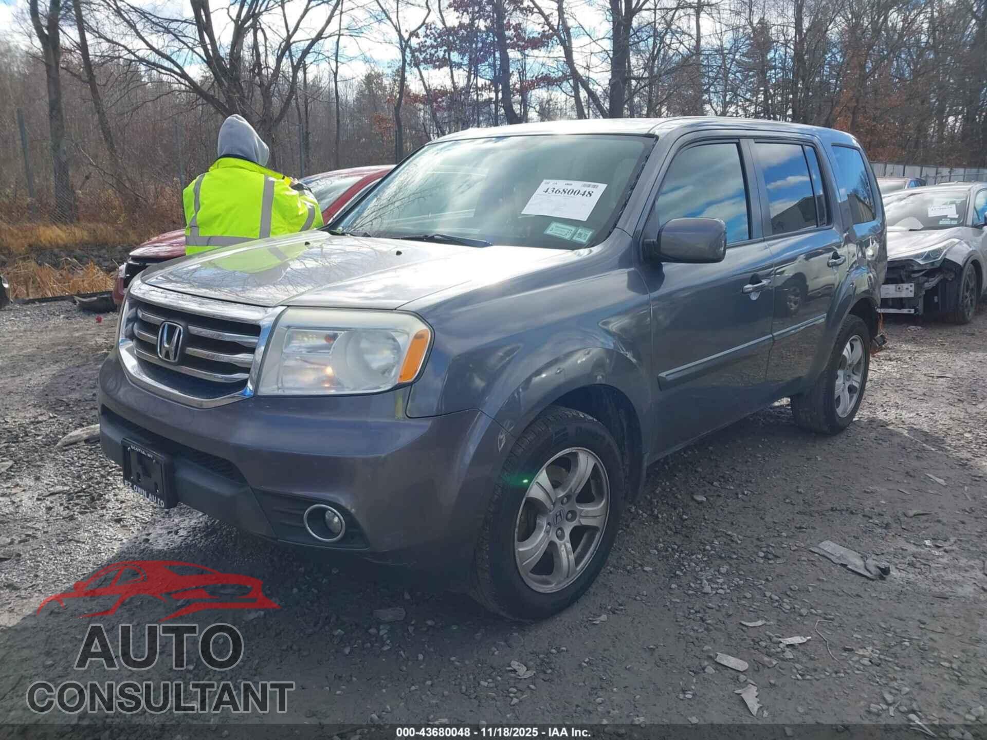 HONDA PILOT 2015 - 5FNYF4H45FB043520