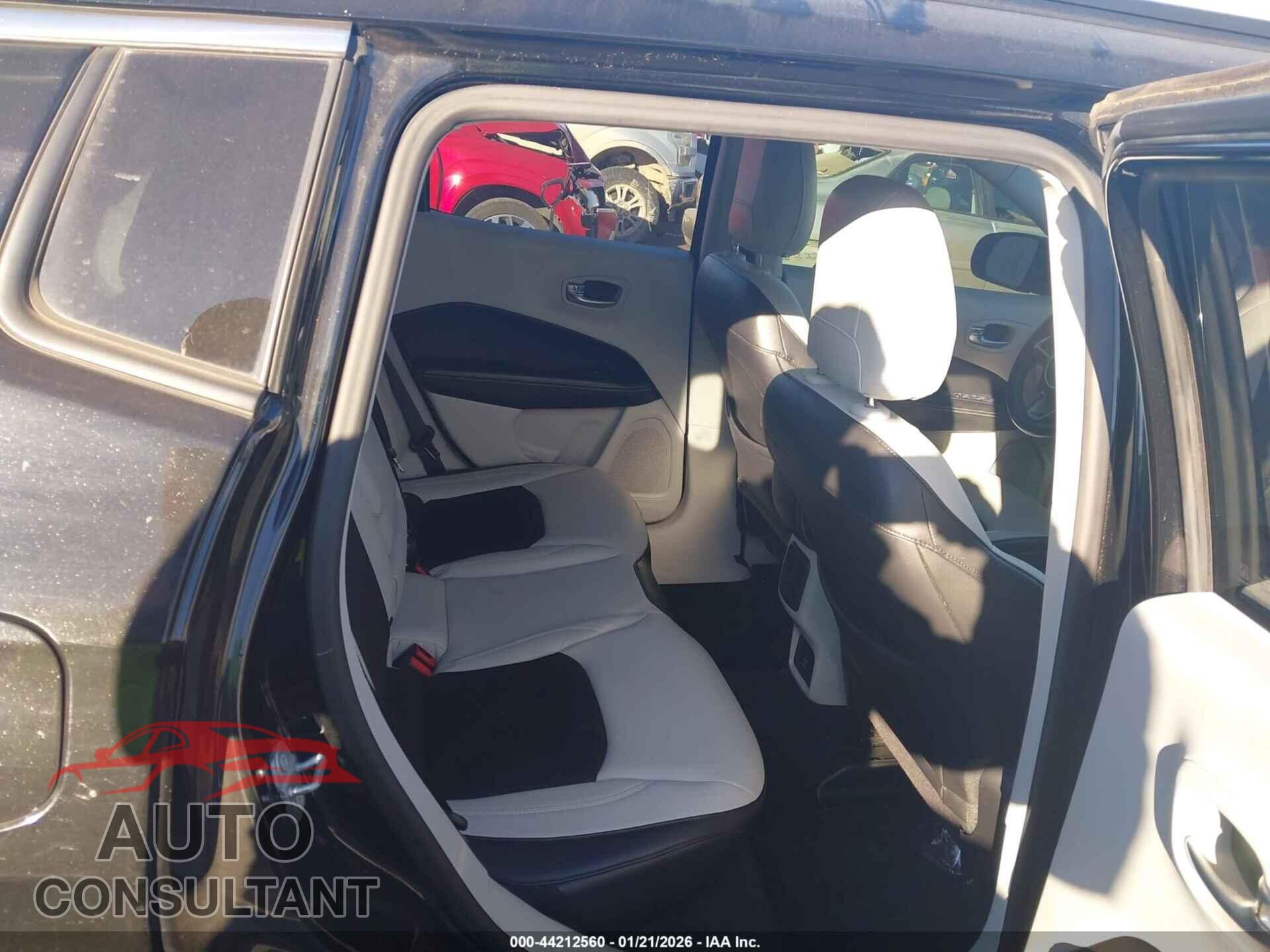 JEEP NEW COMPASS 2017 - 3C4NJCBB3HT658820