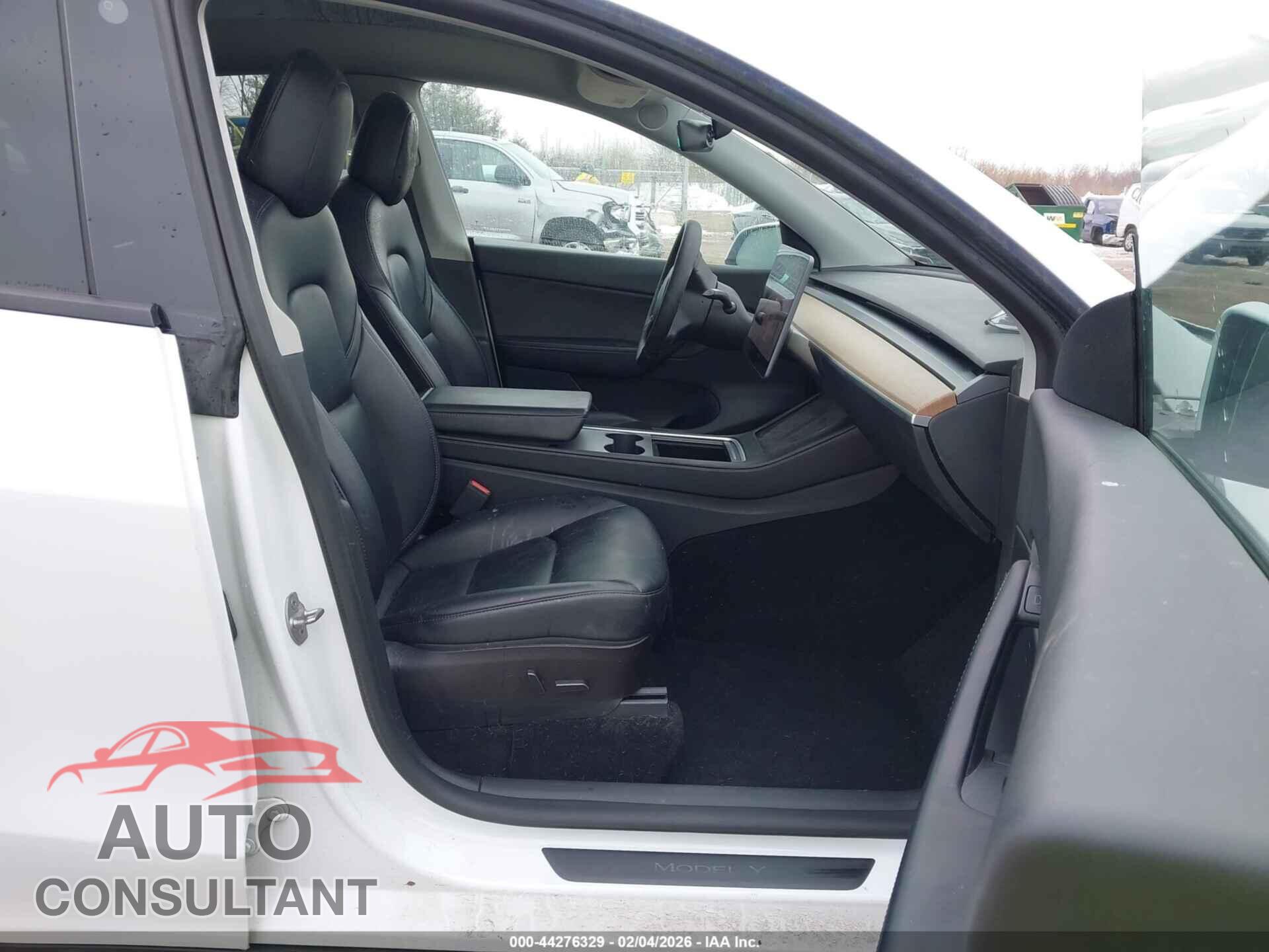 TESLA MODEL Y 2021 - 5YJYGDEE3MF199384