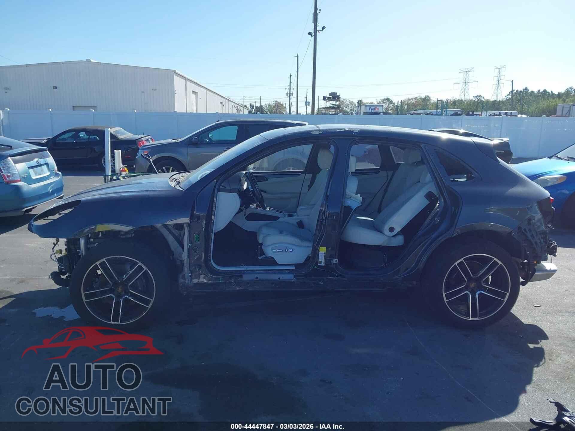 PORSCHE MACAN 2021 - WP1AA2A57MLB01076