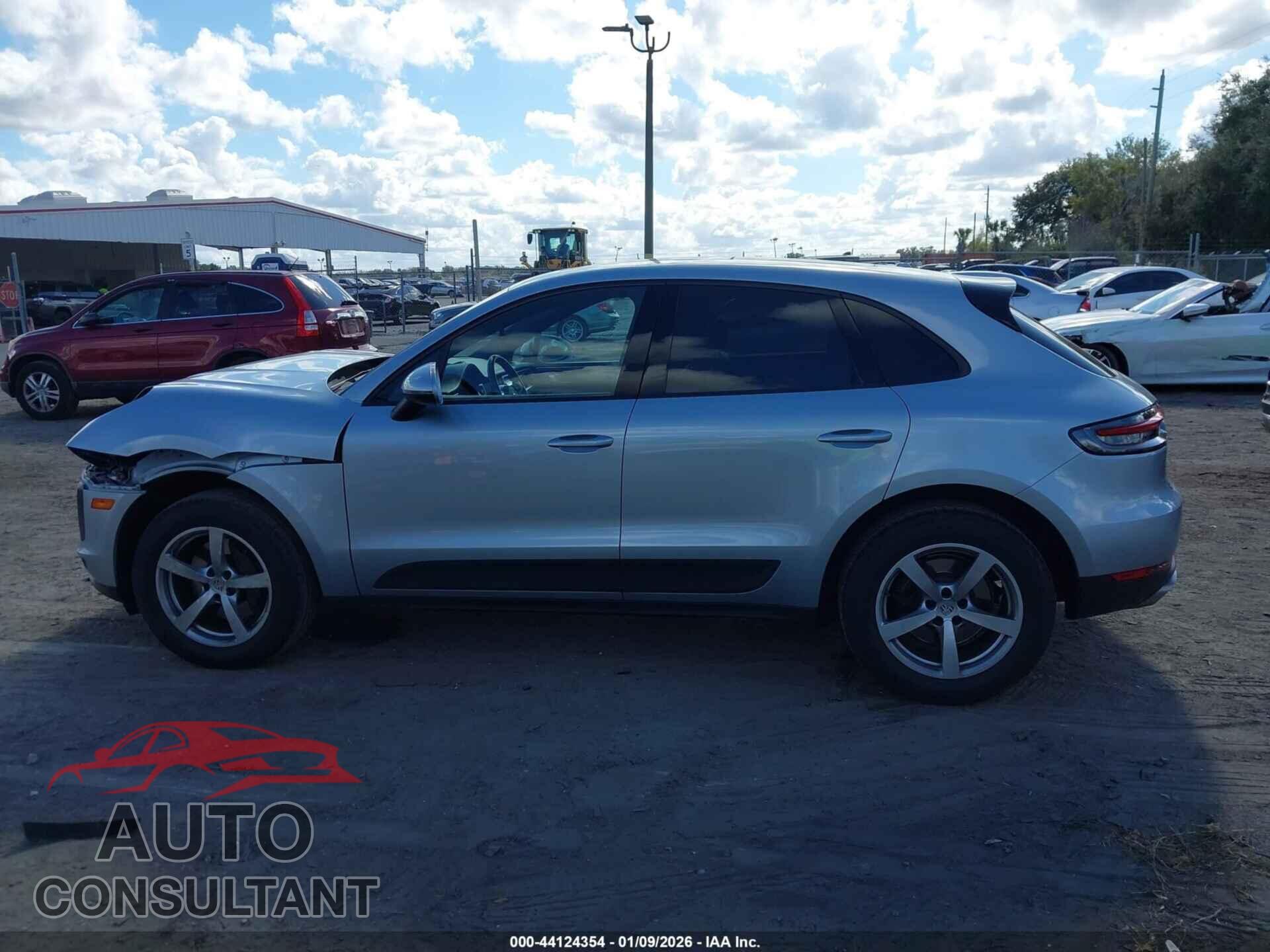 PORSCHE MACAN 2021 - WP1AA2A55MLB00511