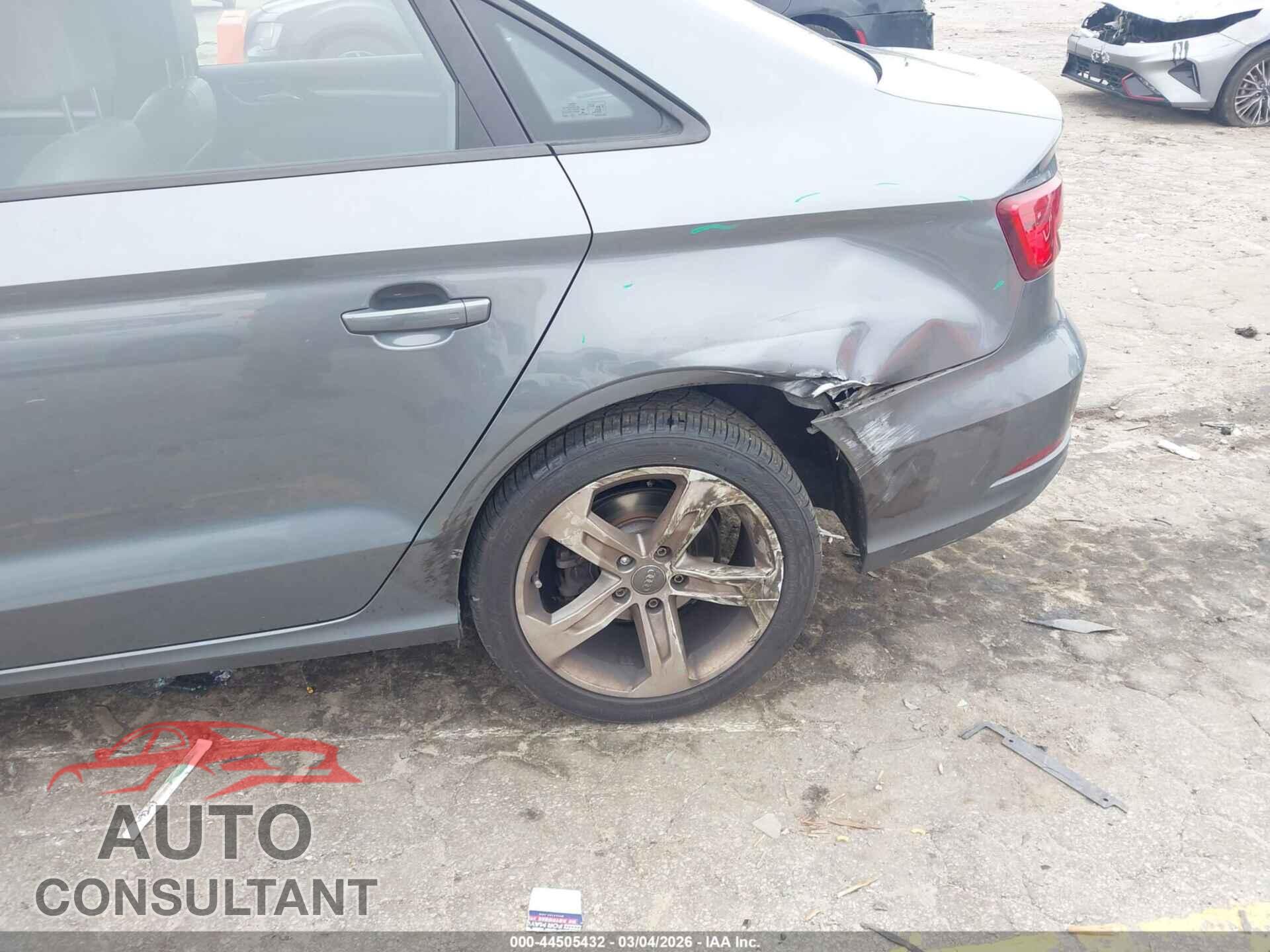 AUDI A3 2017 - WAUB8GFFXH1068024