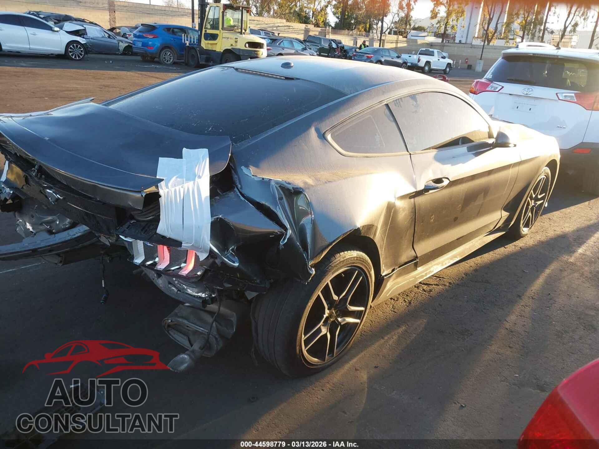 FORD MUSTANG 2018 - 1FA6P8TH6J5143731