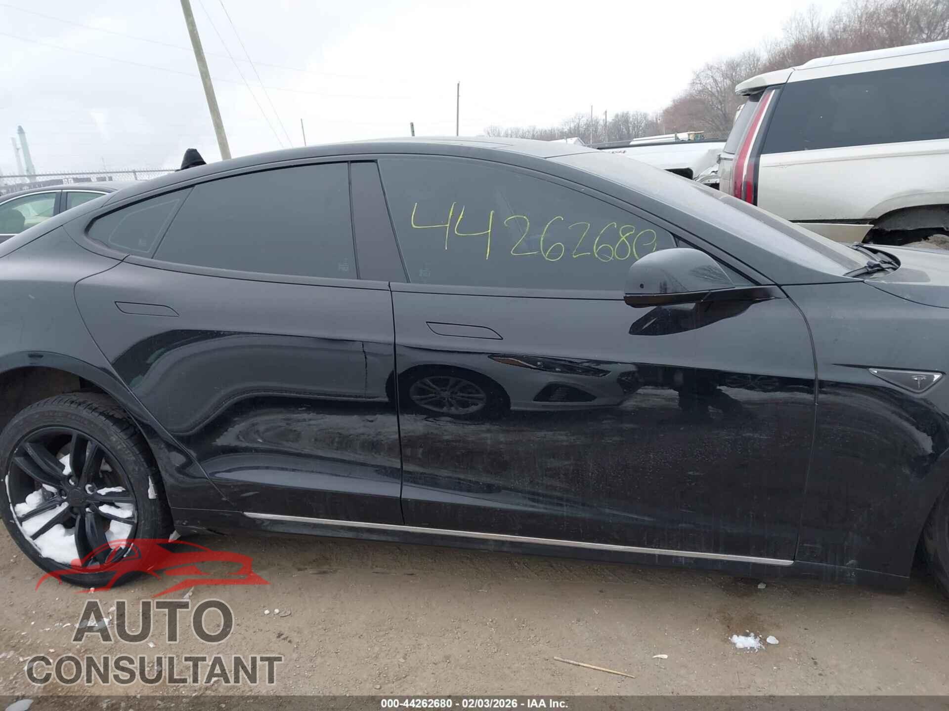 TESLA MODEL S 2013 - 5YJSA1CN7DFP18607