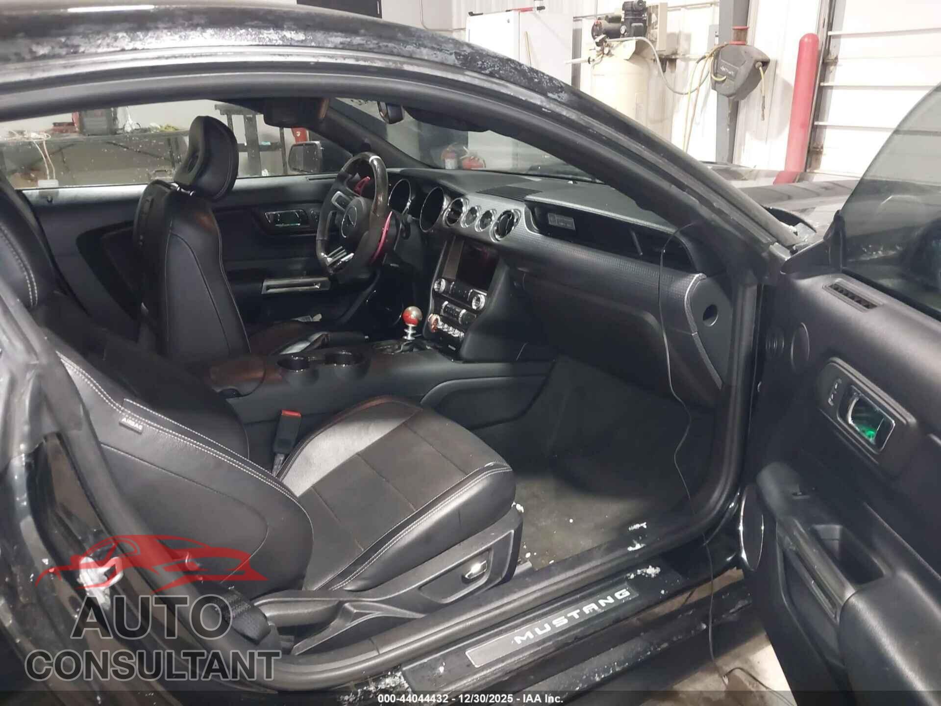 FORD MUSTANG 2017 - 1FA6P8TH8H5339583