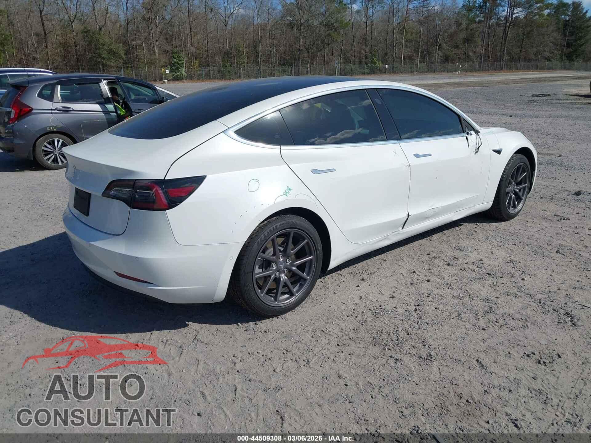 TESLA MODEL 3 2020 - 5YJ3E1EA7LF634742