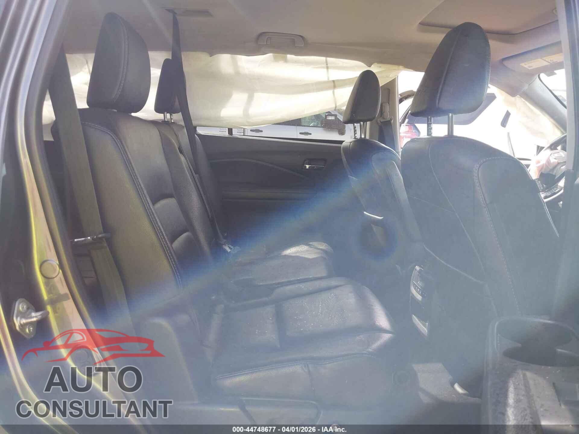 HONDA PILOT 2017 - 5FNYF6H59HB100597