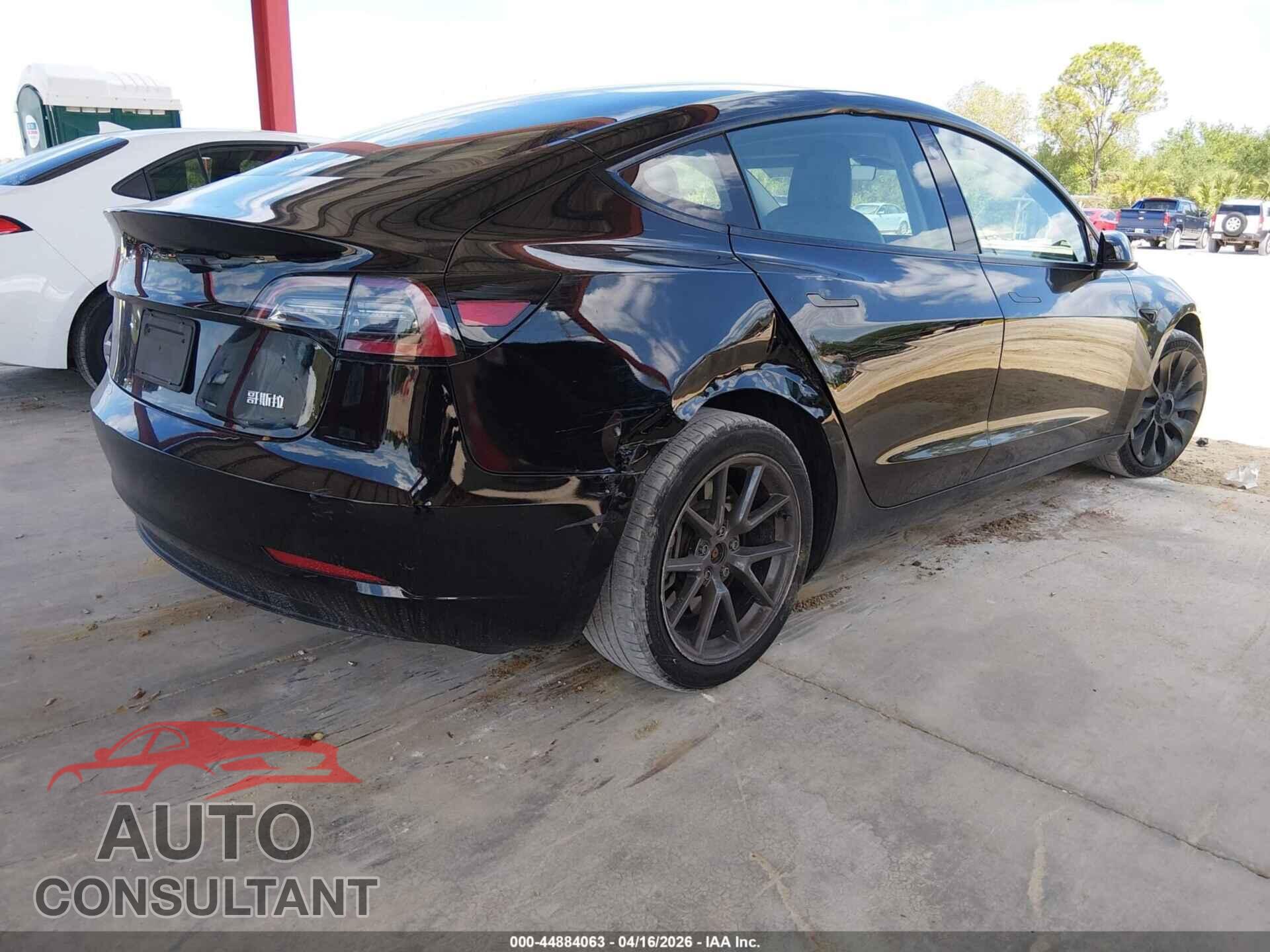 TESLA MODEL 3 2021 - 5YJ3E1EA8MF095131