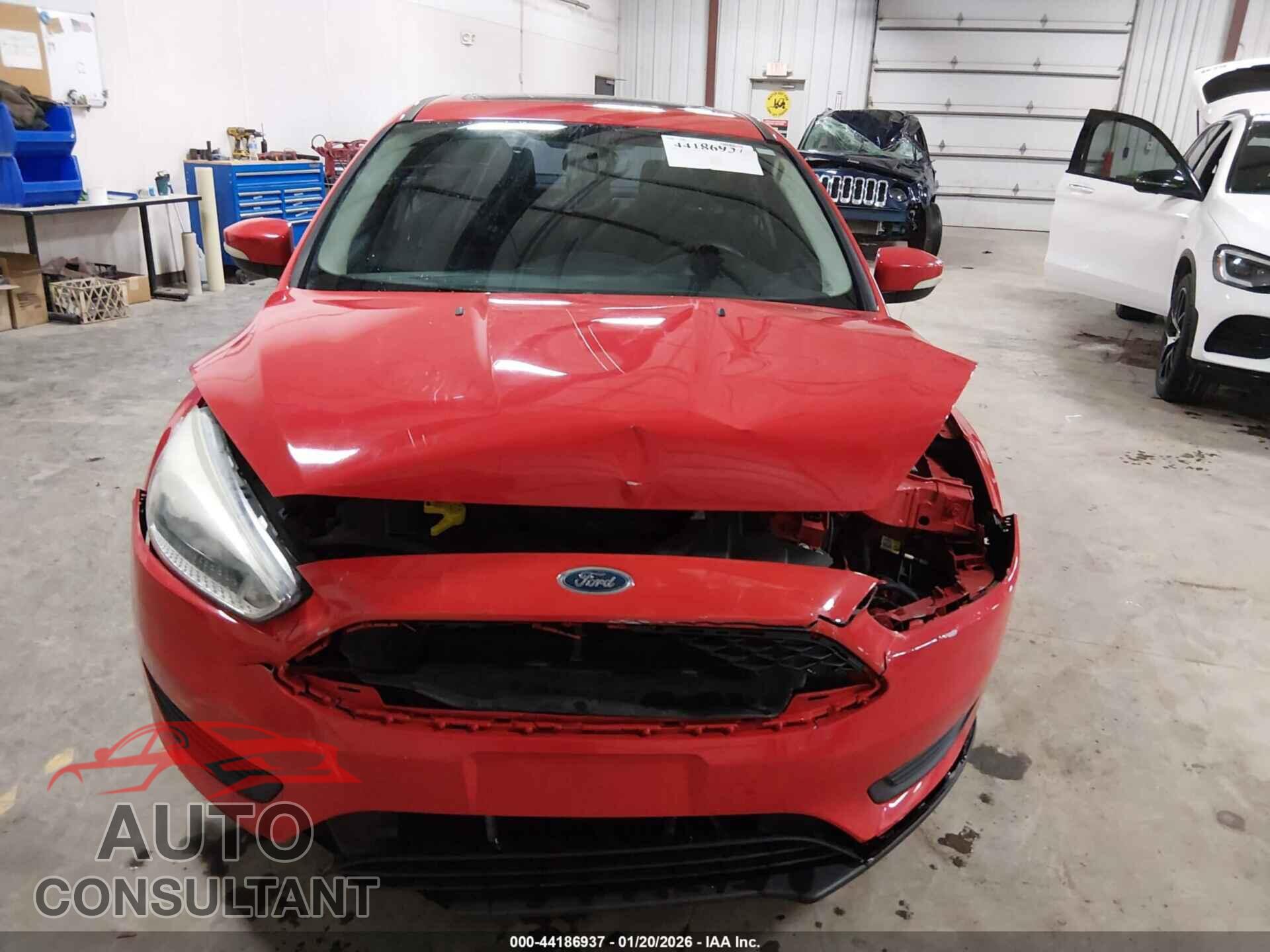 FORD FOCUS 2015 - 1FADP3F23FL334916