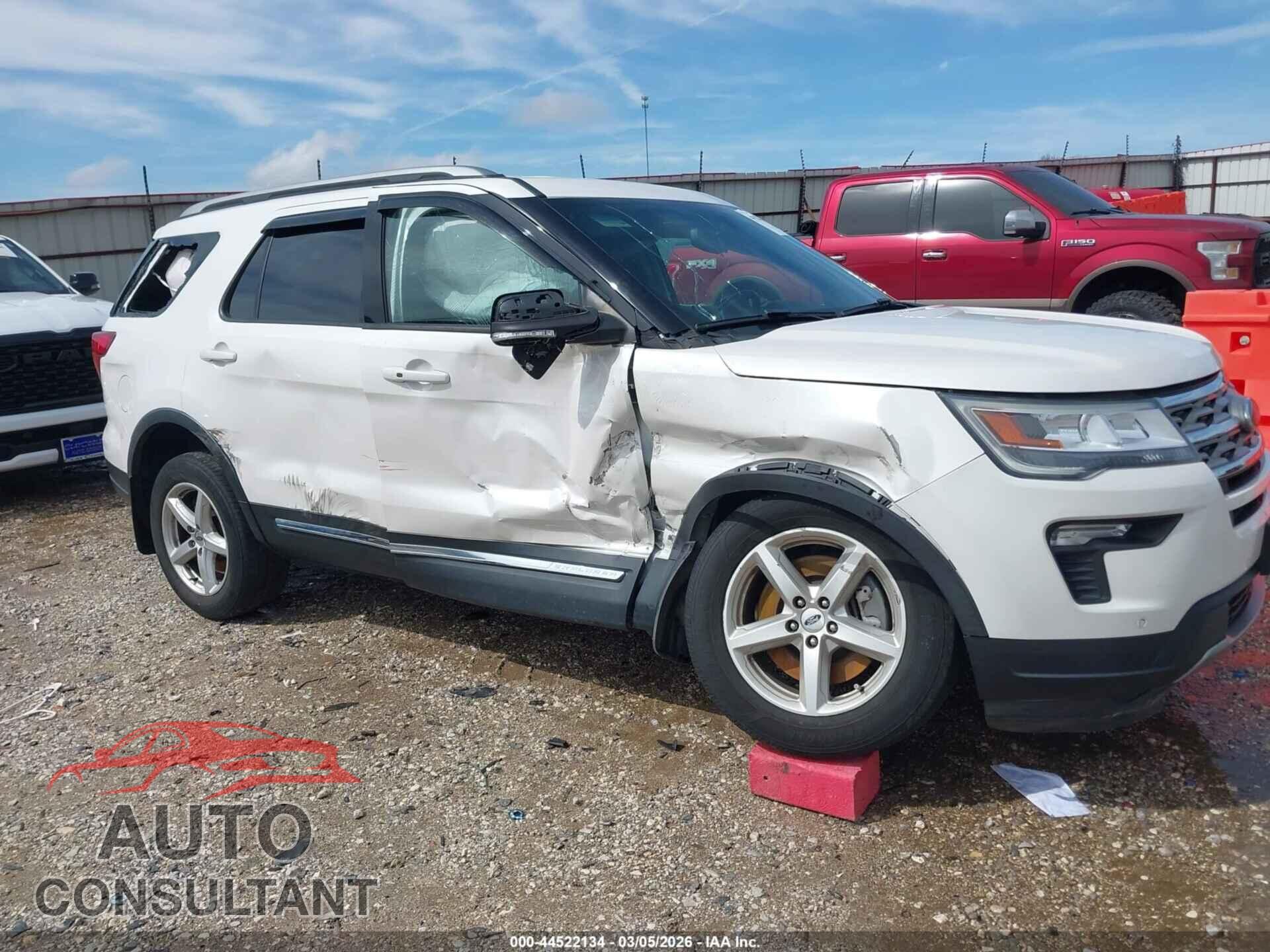 FORD EXPLORER 2018 - 1FM5K7DHXJGB29148