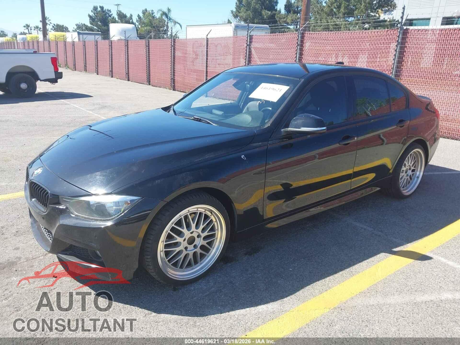 BMW 328I 2016 - WBA8E9G50GNU28672