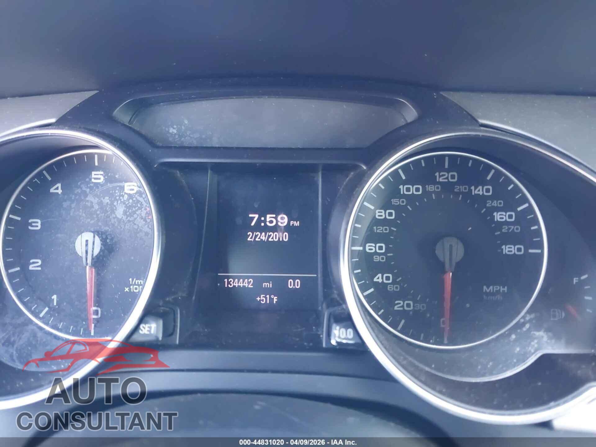 AUDI A5 2011 - WAUVFAFH8BN009734