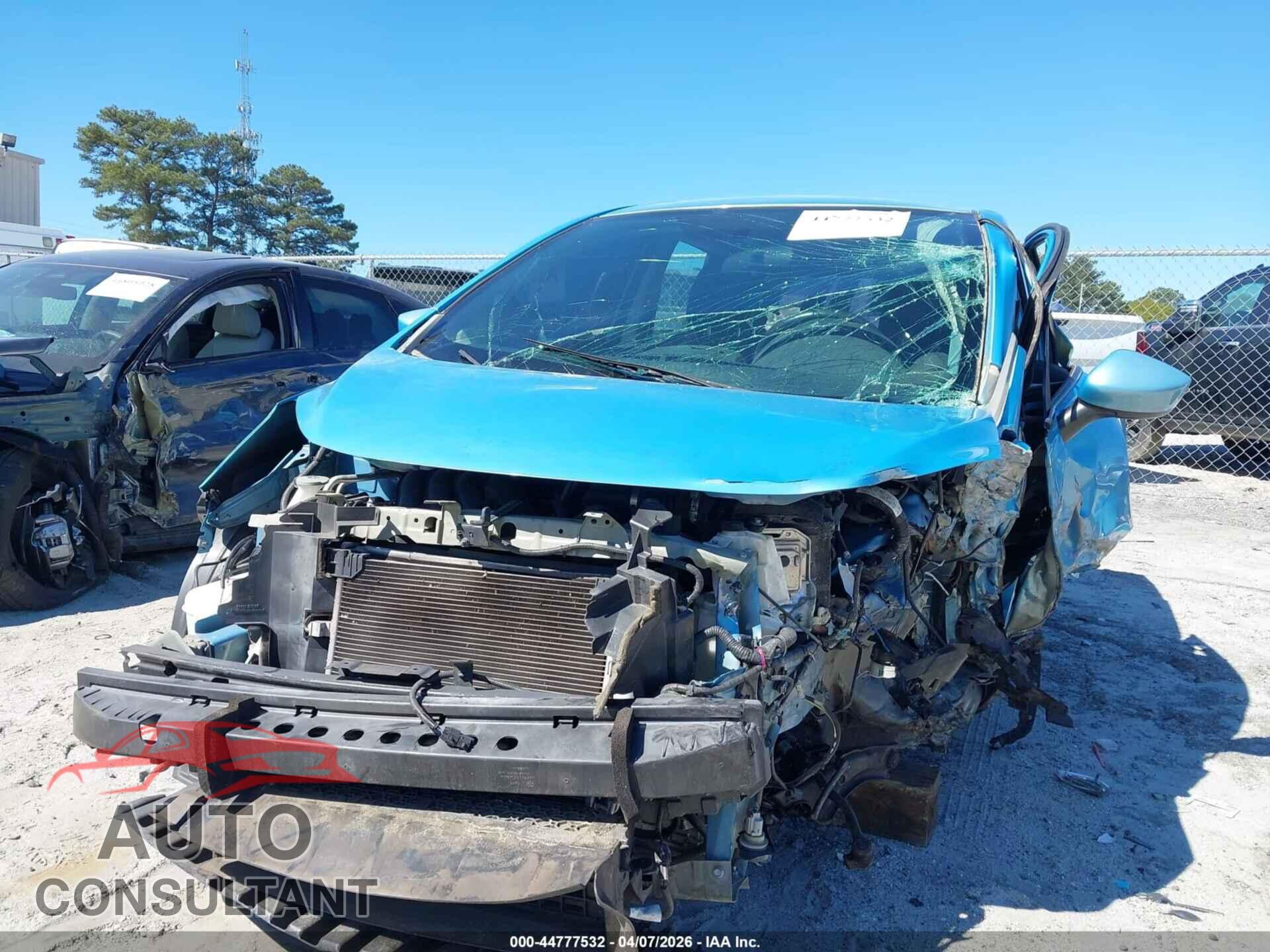 NISSAN VERSA NOTE 2015 - 3N1CE2CP0FL447235