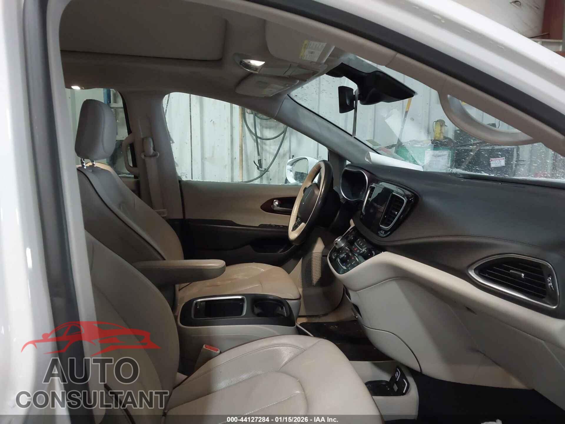 CHRYSLER PACIFICA 2020 - 2C4RC1GG1LR127440