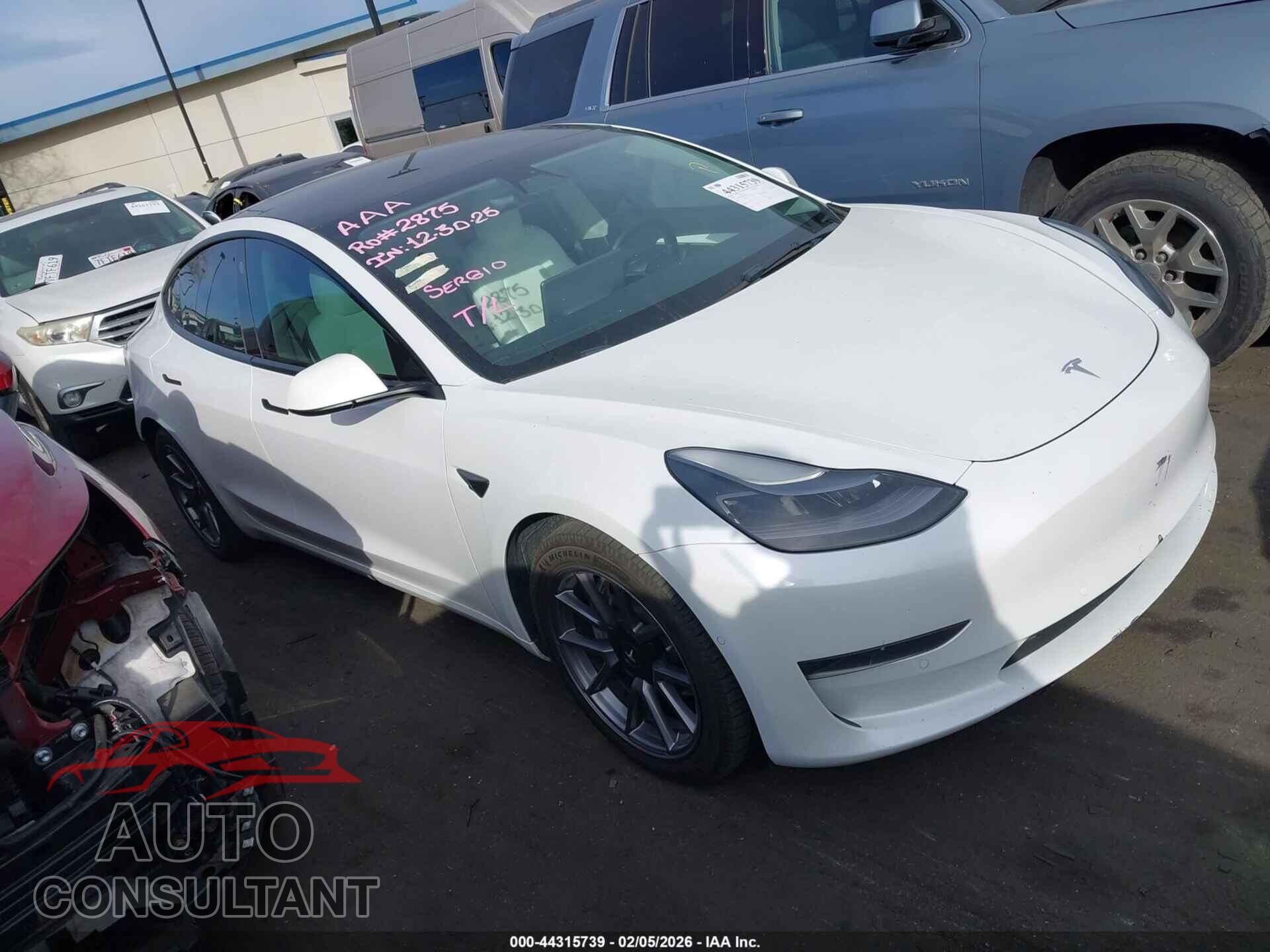TESLA MODEL 3 2021 - 5YJ3E1EA2MF096064