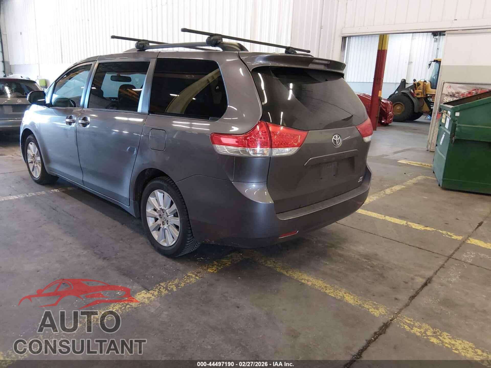 TOYOTA SIENNA 2014 - 5TDDK3DC5ES089652